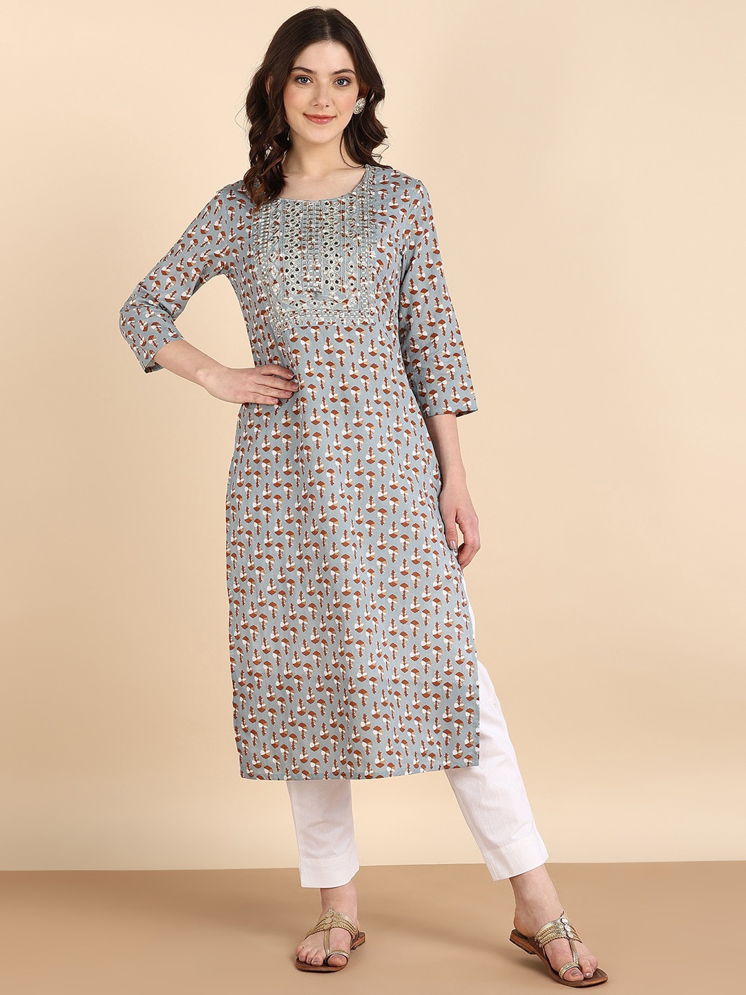 

Maaesa Floral Printed Straight Kurta, Grey