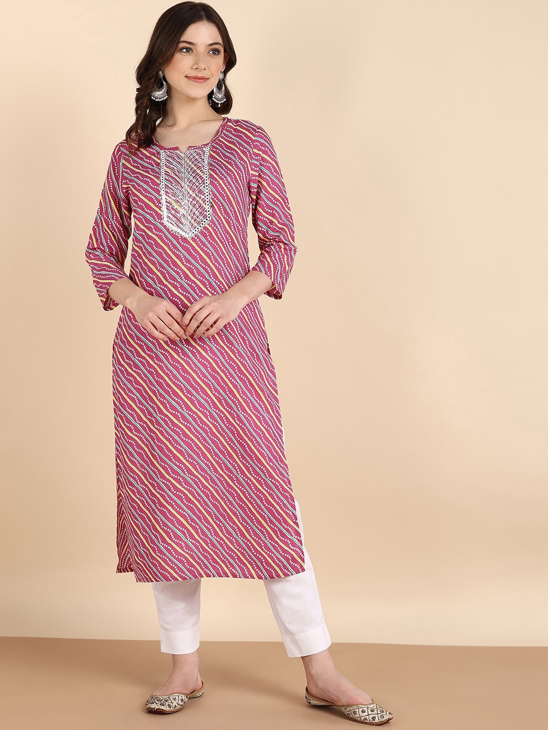

Maaesa Bandhani Printed Mirror Work Straight Kurta, Pink