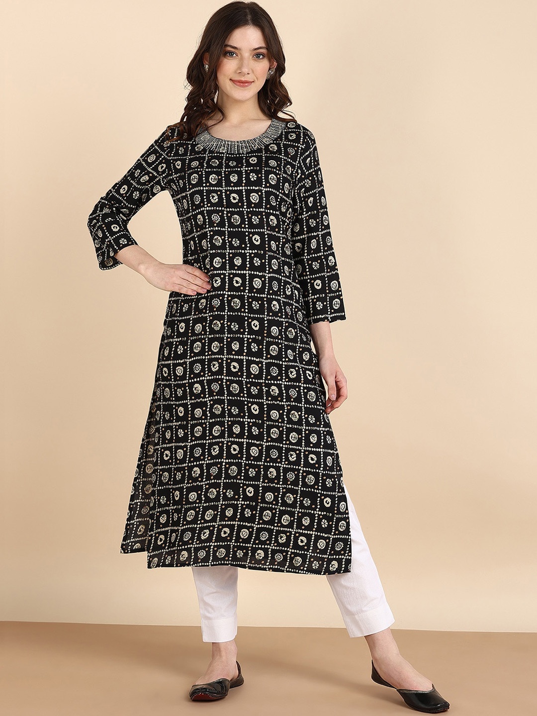 

Maaesa Round Neck Geometric Printed Kurta, Black
