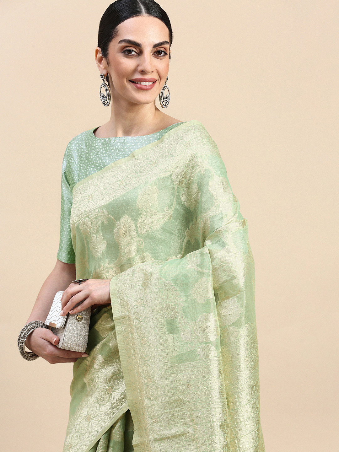 

MOHEY Floral Zari Saree, Green