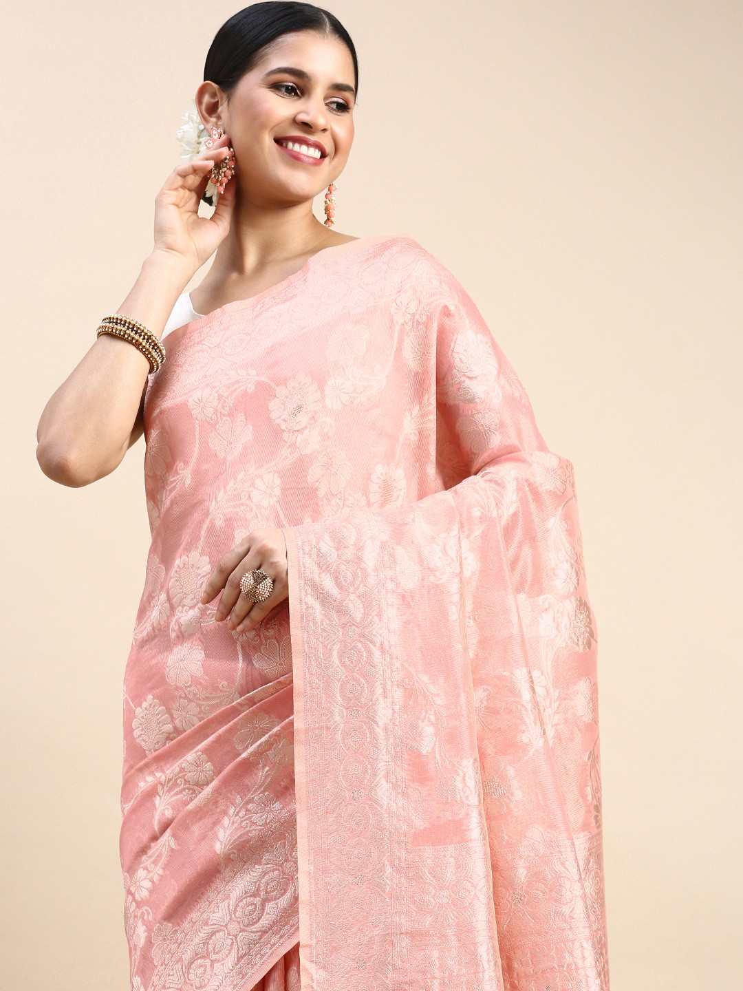 

MOHEY Woven Design Zari Saree, Pink