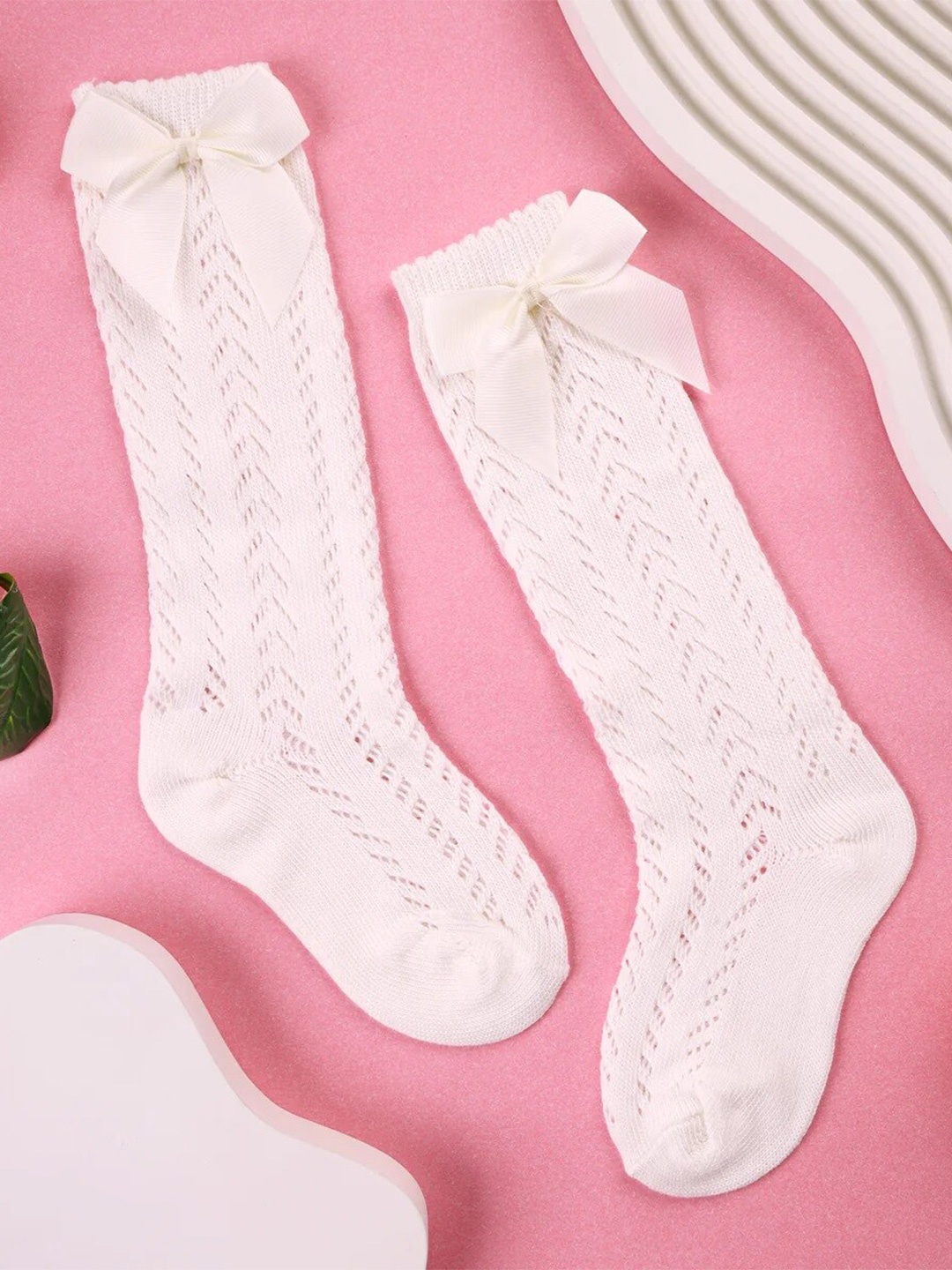 

KICKS & CRAWL Infants Ribbed Cotton Calf-Length Bow Stocking Socks, Off white