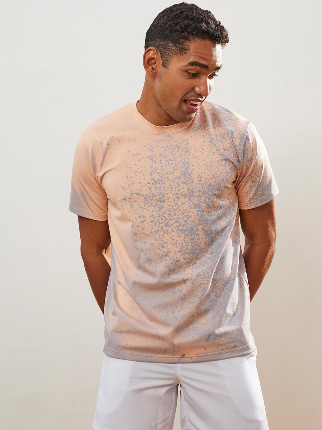 

CMGE Colour Changing Shade Shifter T-Shirt, Peach