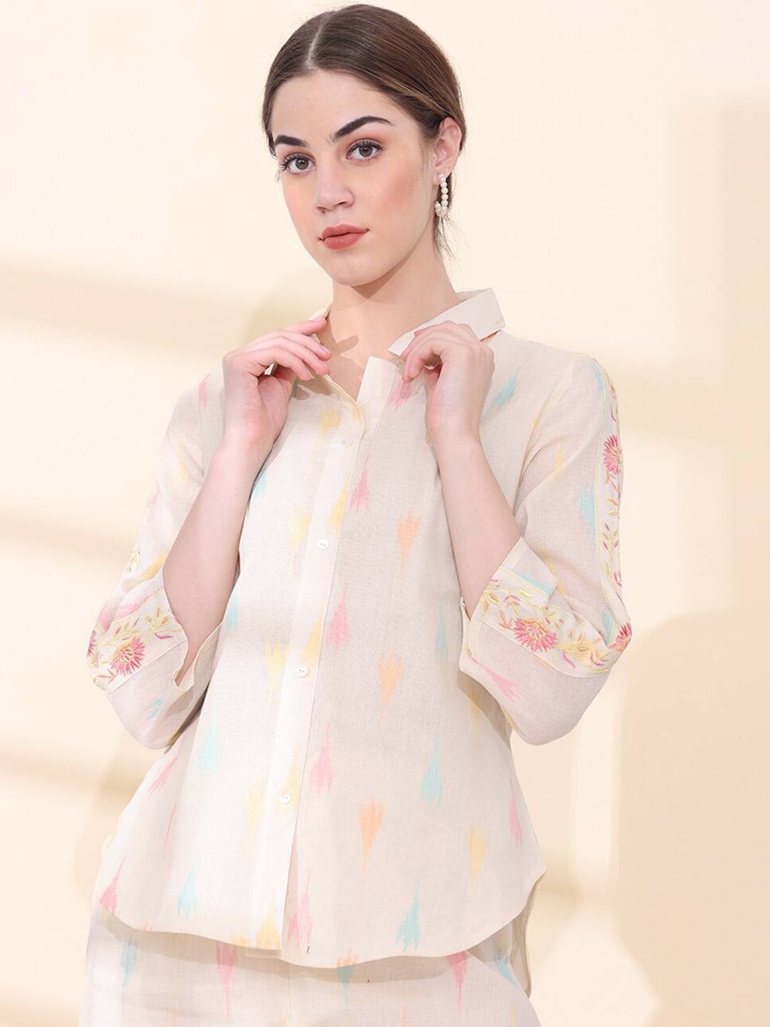 

Anouk Beige Embroidered Shirt Collar Top & Flared Trouser