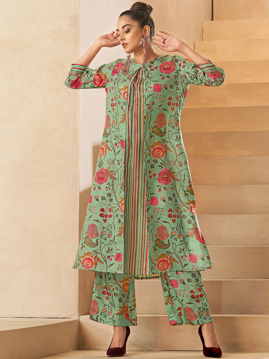 

DRESOUL Floral Printed Regular Kurta with Palazzo, Green
