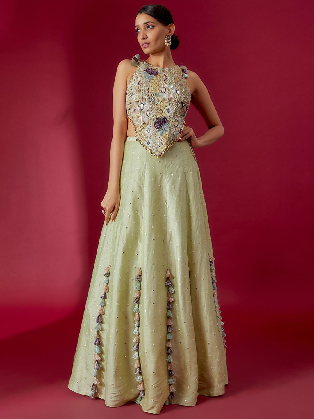 

Payal Singhal Embroidered Seeveless Beads and Stones Lehenga & Blouse, Green
