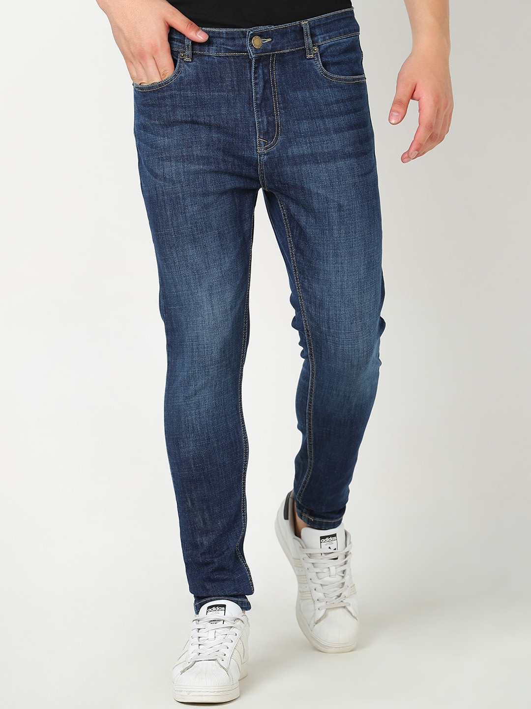 

R&B Men Tapered Fit Light Fade Jeans, Blue