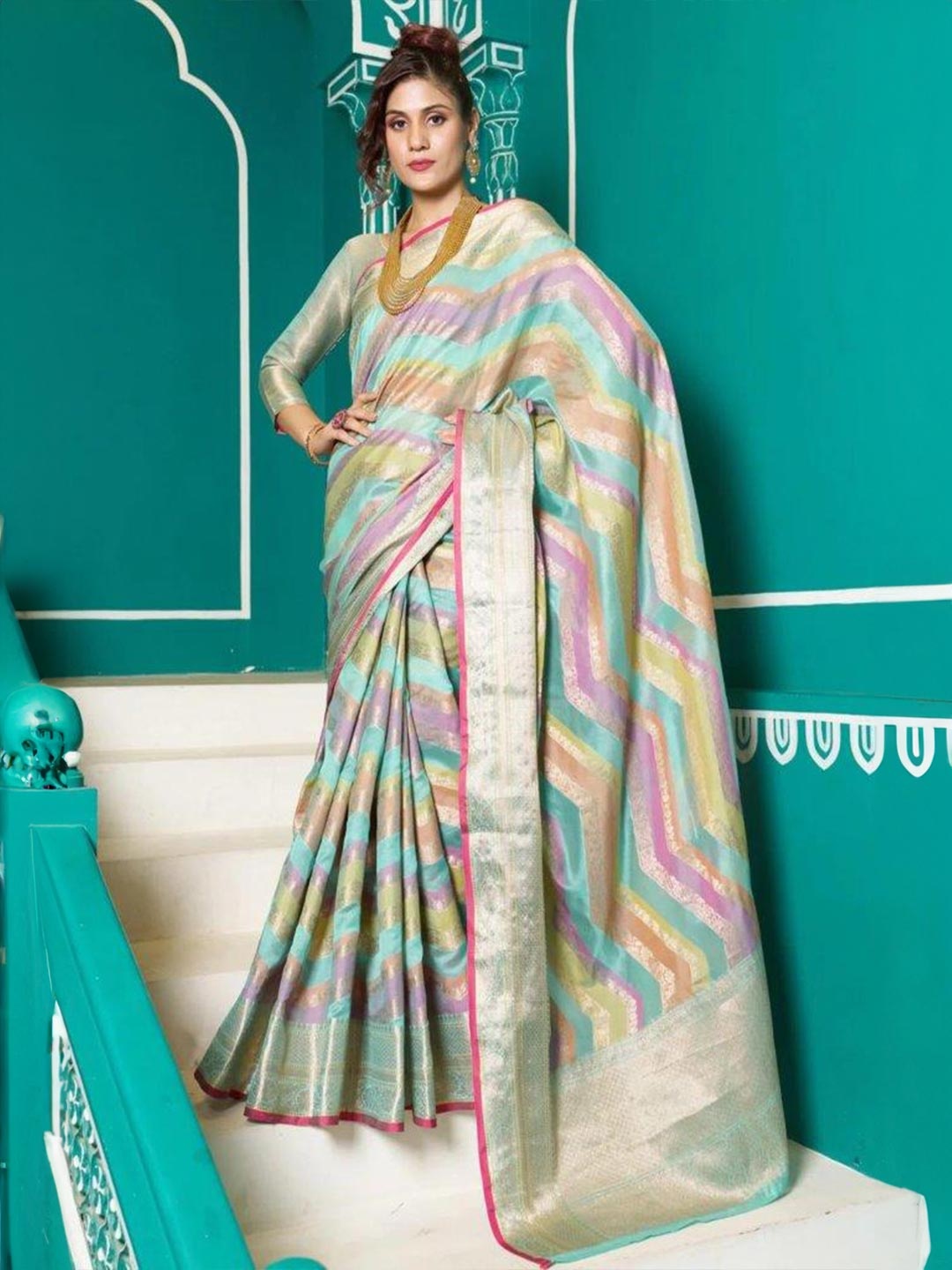 

SGF11 Ethnic Motifs Woven Design Zari Organza Kanjeevaram Silk Saree, Blue