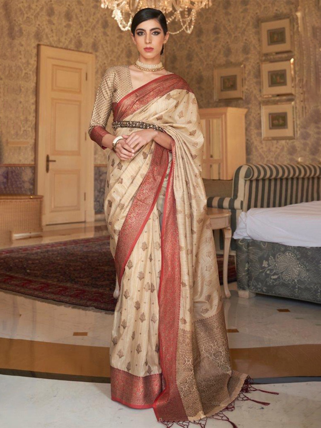 

SGF11 Ethnic Motifs Woven Design Zari Chanderi Saree, Beige