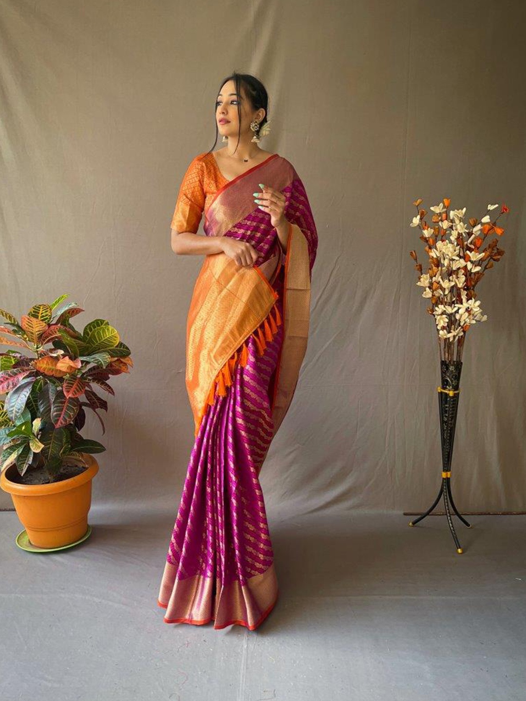 

SGF11 Woven Design Heavy Zari Work Kanjeevaram Patola Silk Saree, Purple