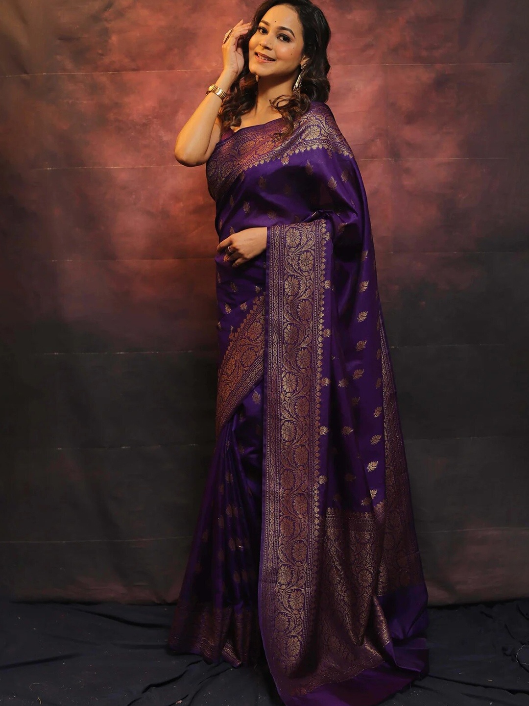 

DIVASTRI Ethnic Motifs Woven Design Zari Pure Silk Kanjeevaram Saree, Purple