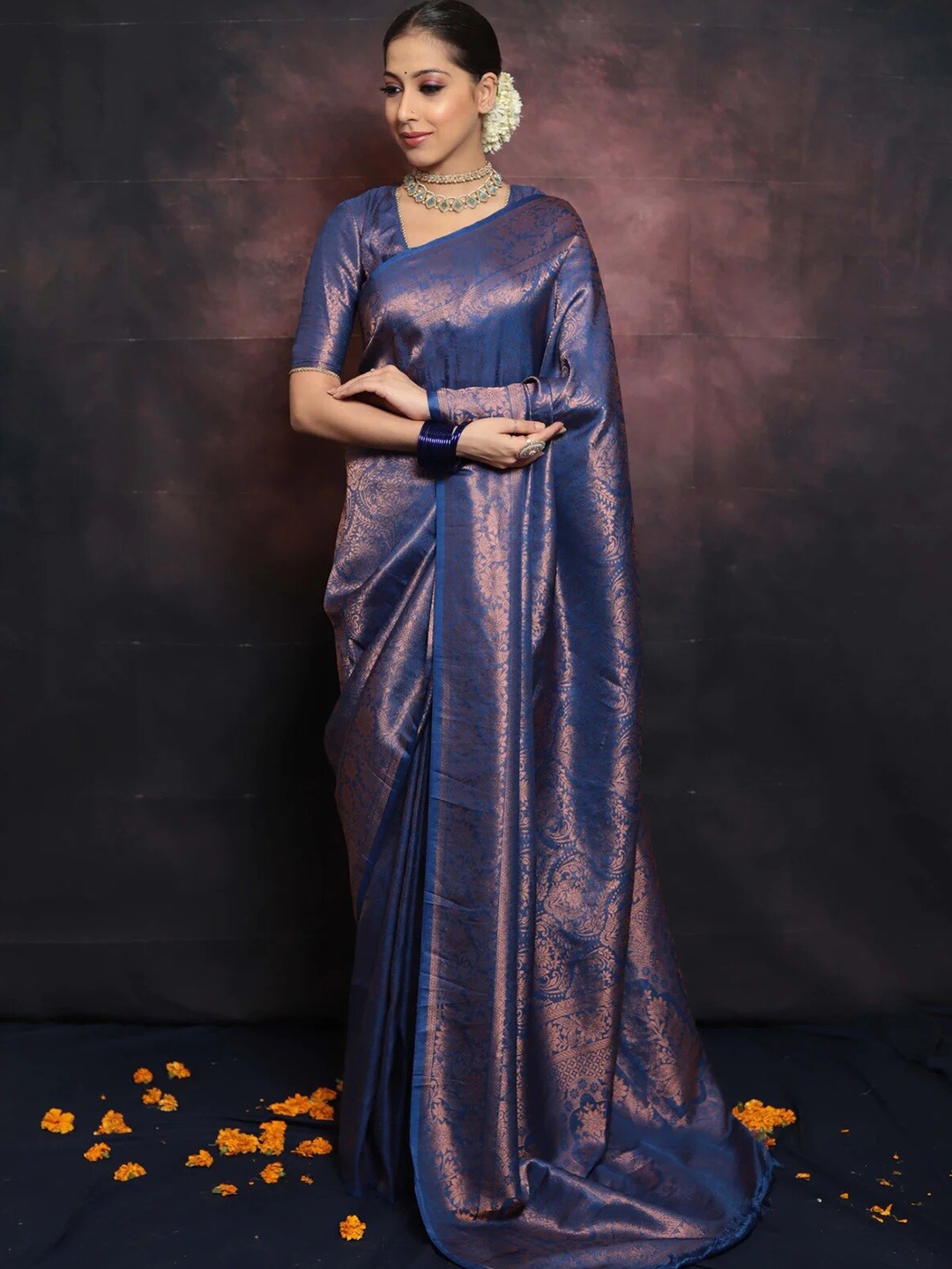 

DIVASTRI Ethnic Motifs Woven Design Zari Pure Silk Kanjeevaram Saree, Blue