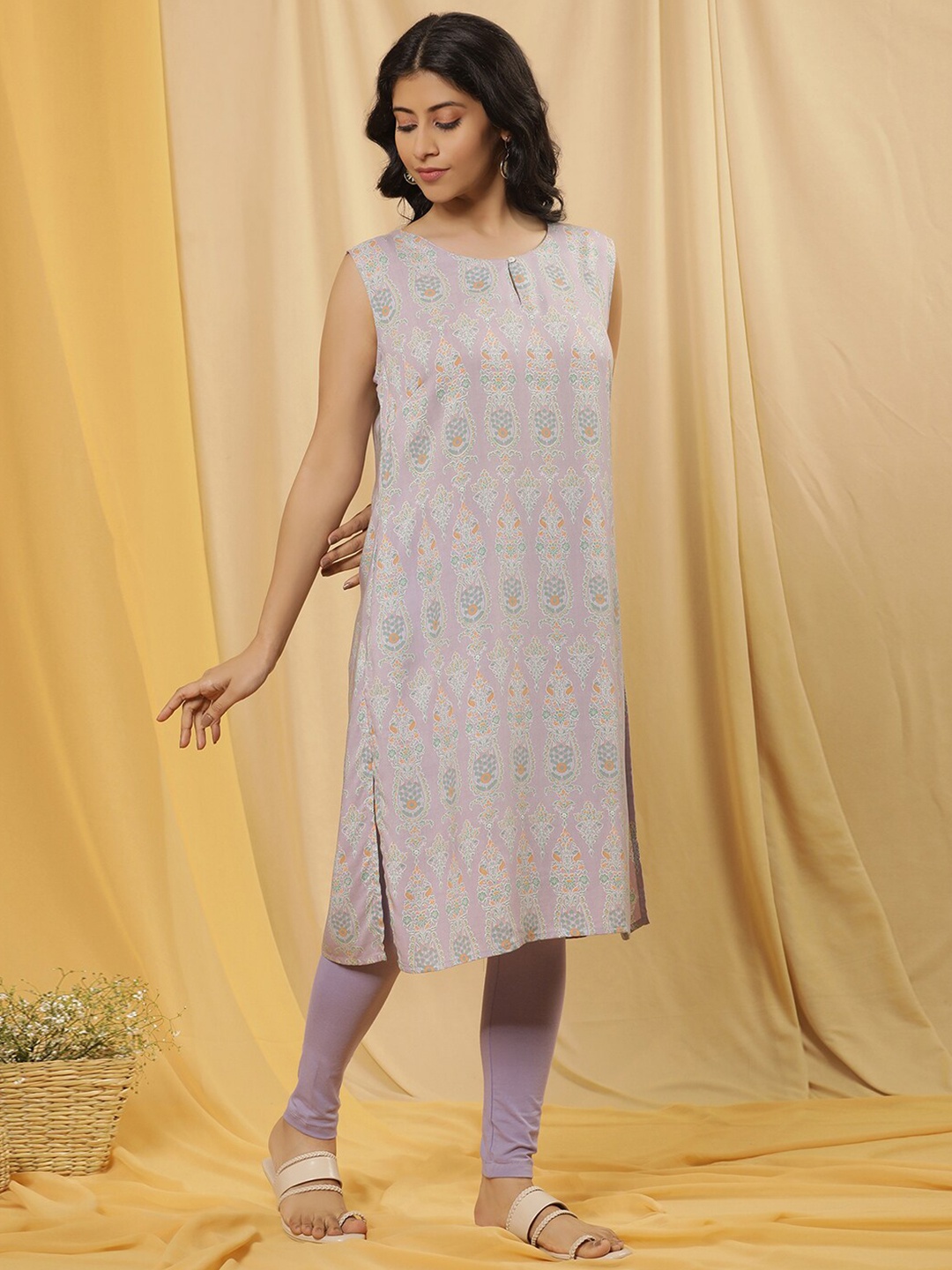 

W Ethnic Motifs Printed Keyhole Neck Regular Kurta With Tight, Purple