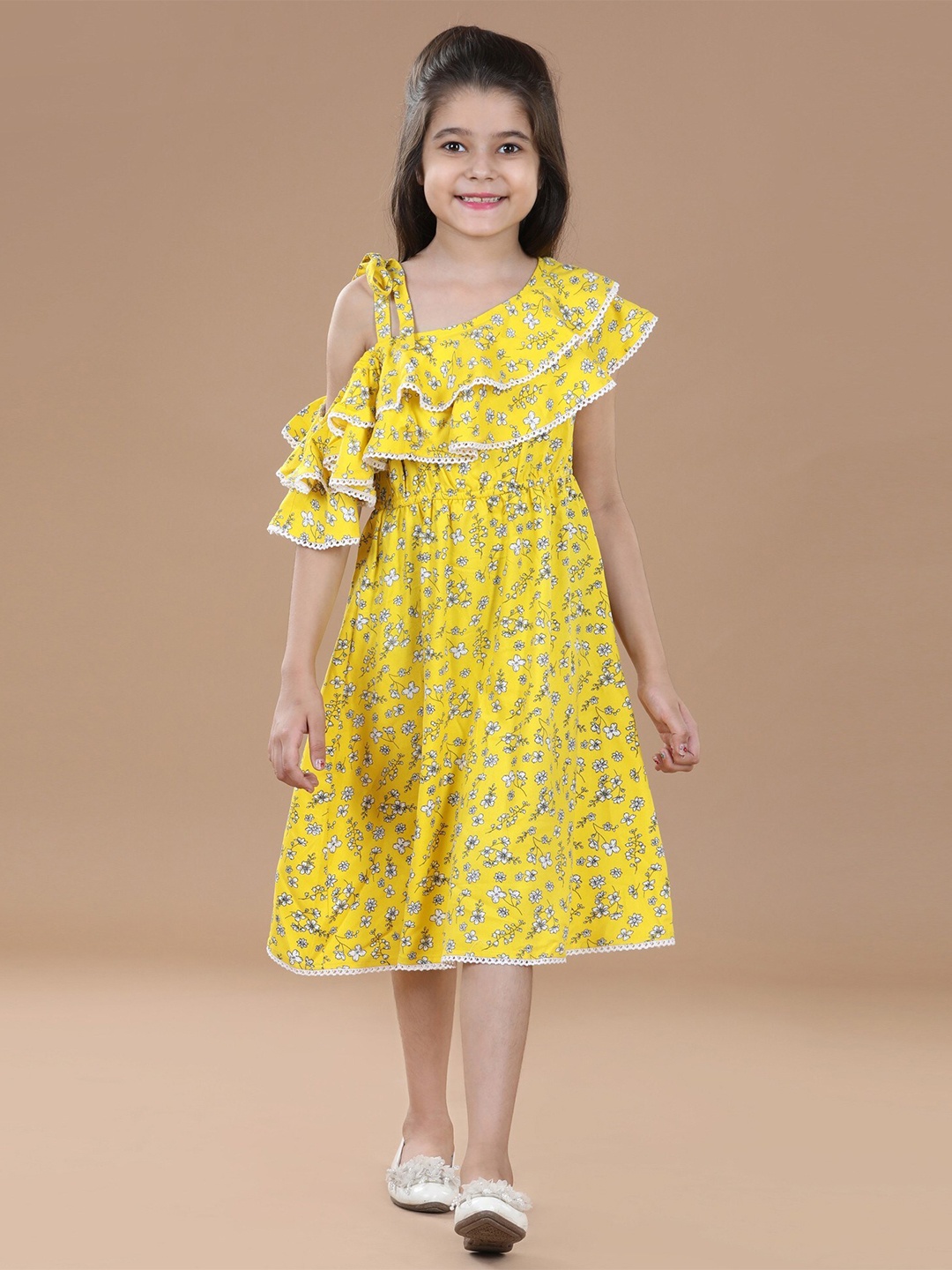 

Hola Bonita Girls Floral Printed Tie-Up Neck Cold-Shoulder A-Line Midi Dress, Yellow