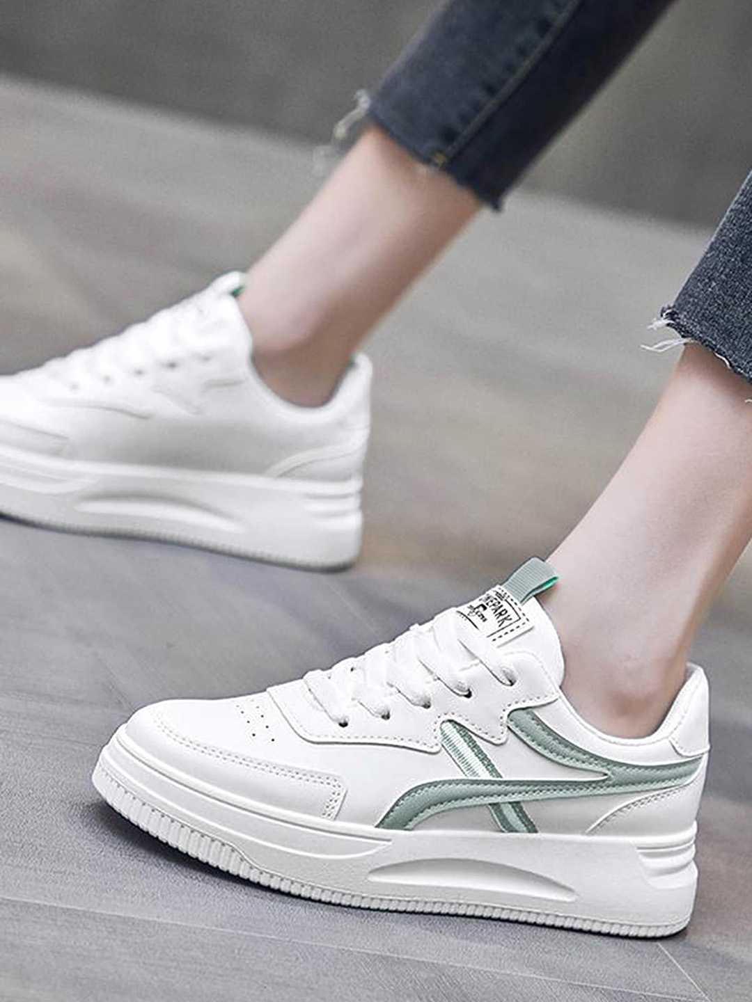 

LULU & SKY Women Lace Up Trainers, White
