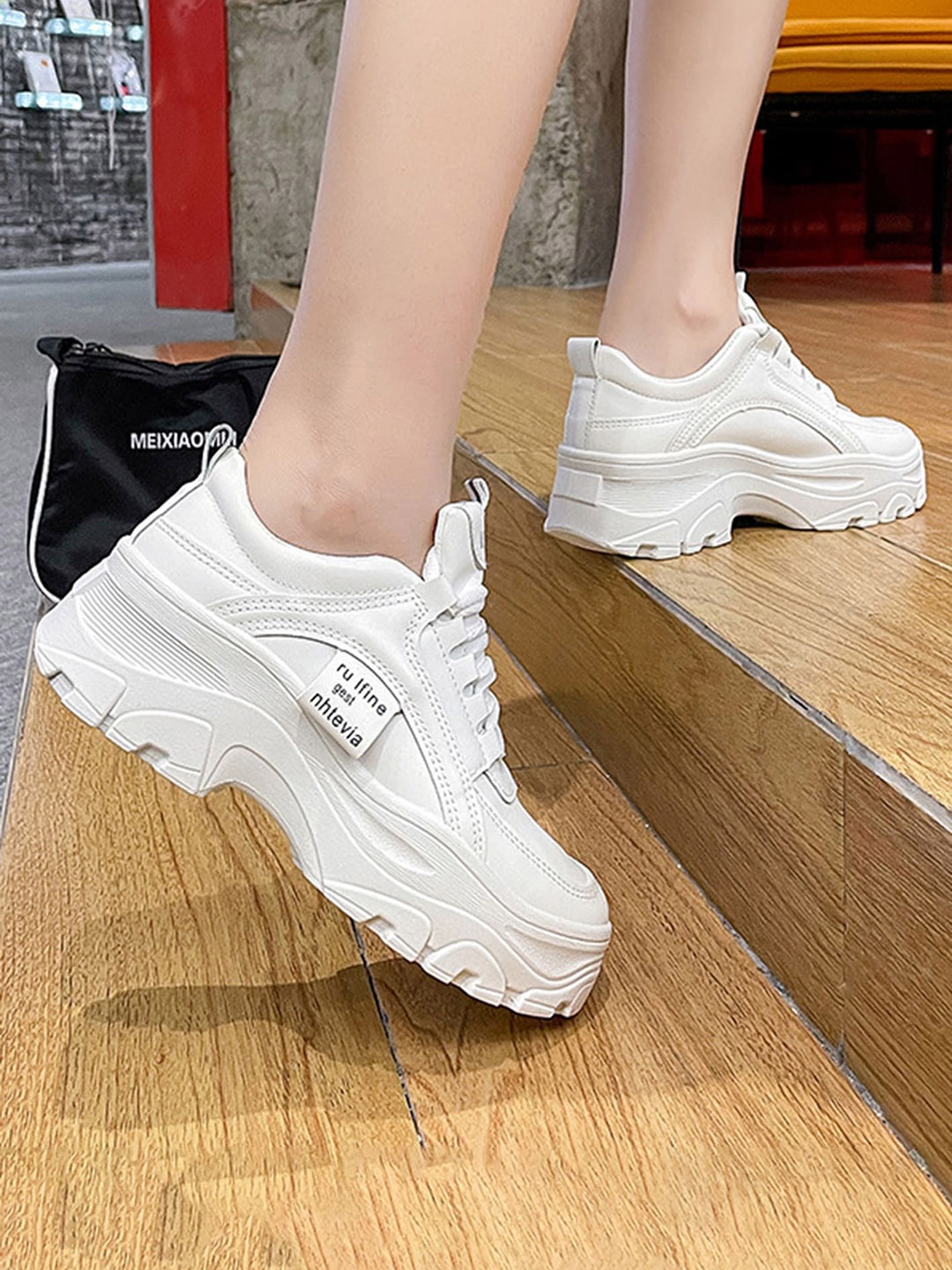 

LULU & SKY Women Round Toe Trainers Sneakers, White