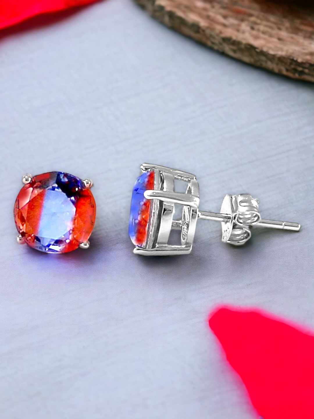 

Taraash 92.5 Sterling Silver Cubic Zirconia Studded Studs Earrings