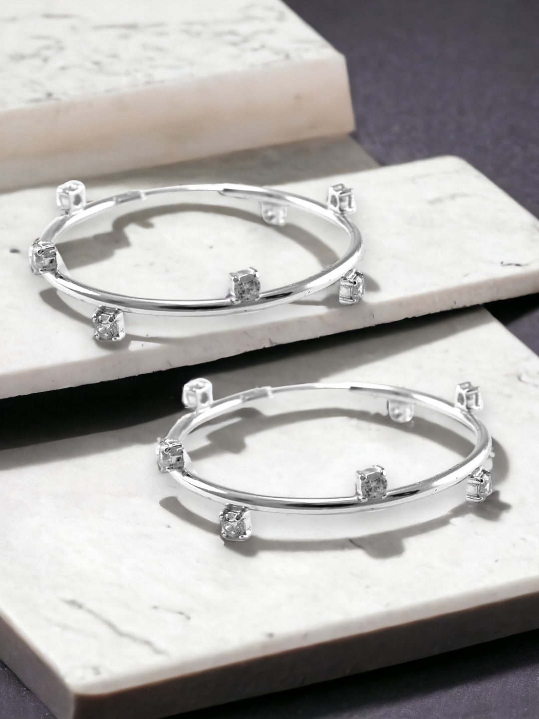 

Taraash 925 Sterling Silver Circular Hoop Earrings