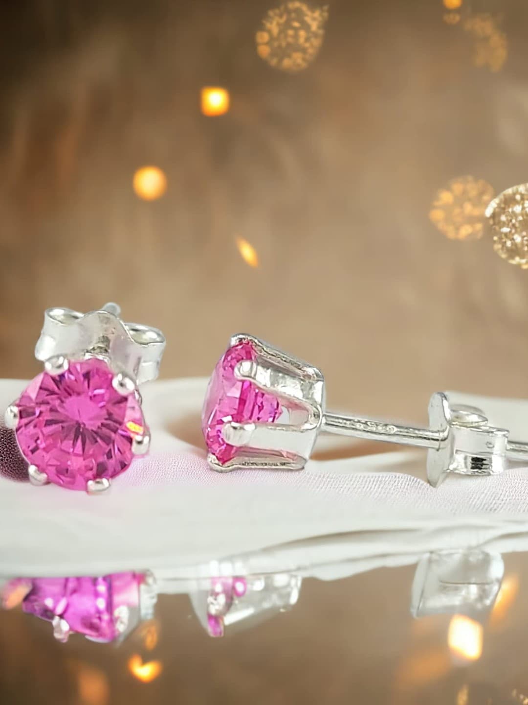 

Taraash 925 Sterling Silver Diamond Shaped Studs Earrings, Pink