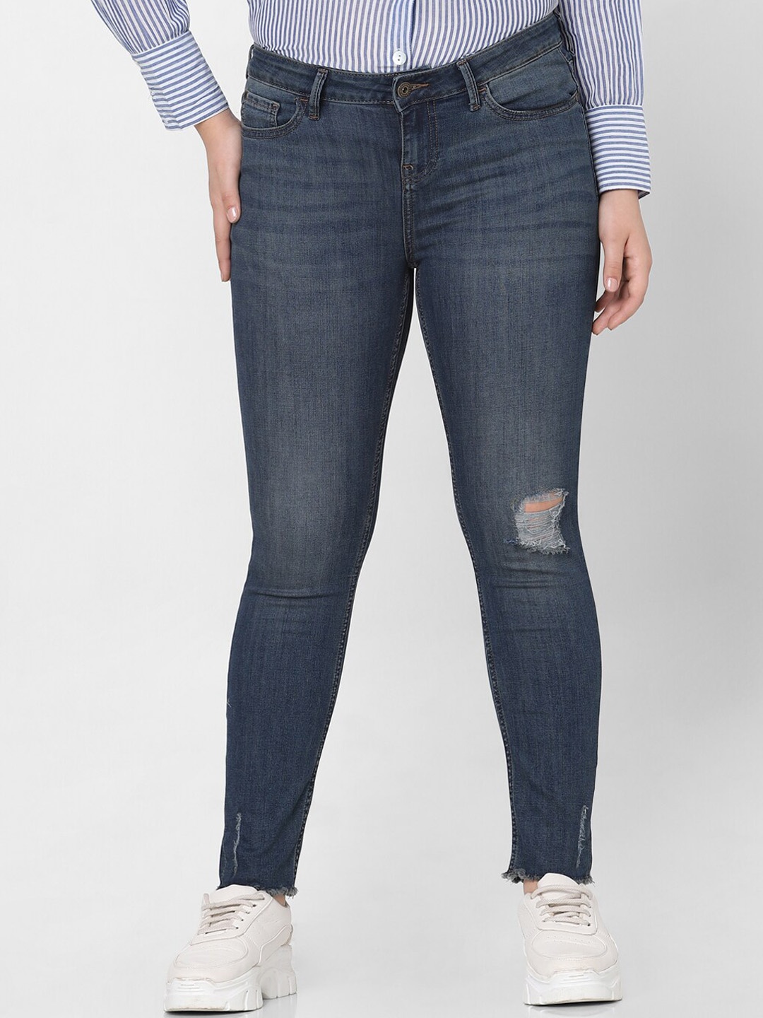 

VERO MODA CURVE Women Skinny Fit Slash Knee Light Fade Stretchable Jeans, Blue