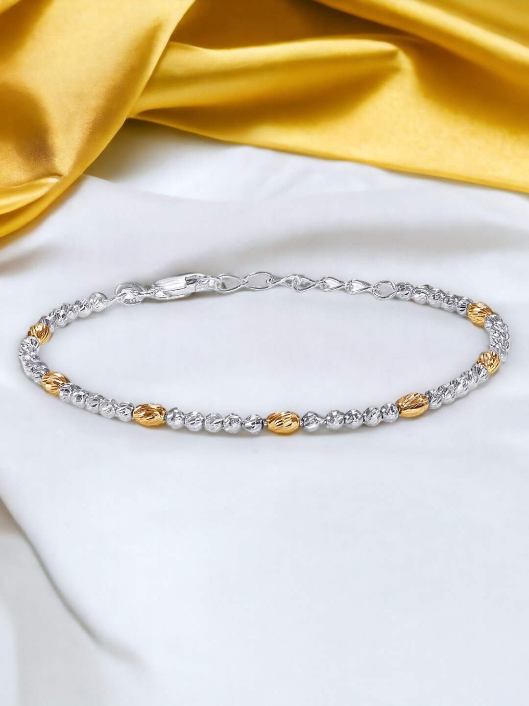 

Taraash 925 Sterling Silver Link Bracelet