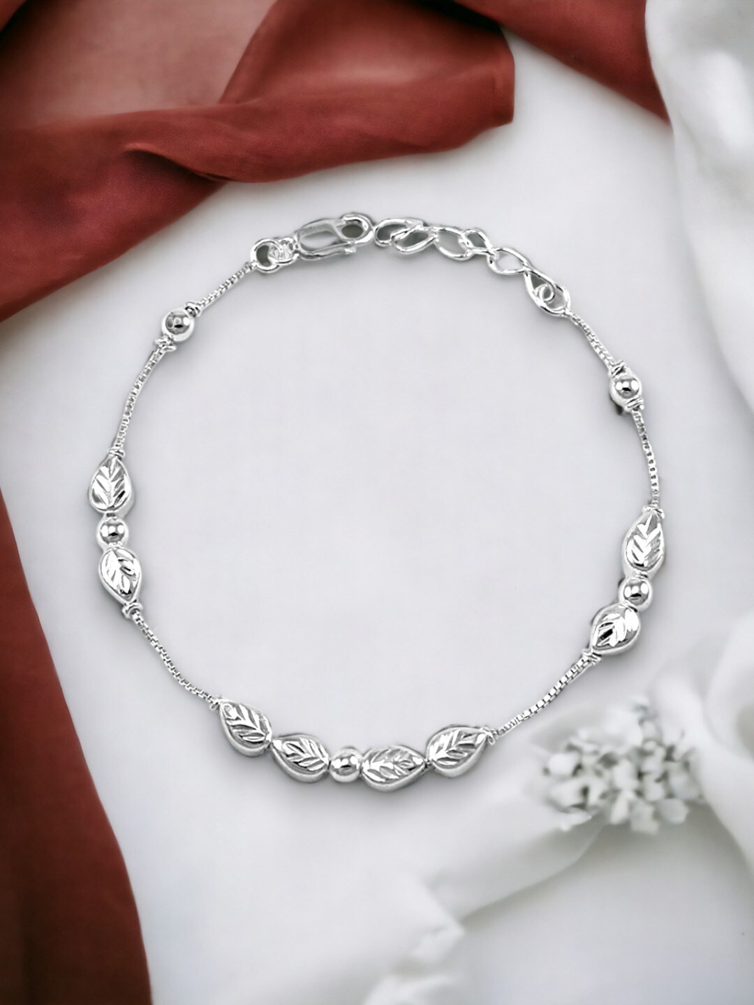 

Taraash 925 Sterling Silver Link Bracelet