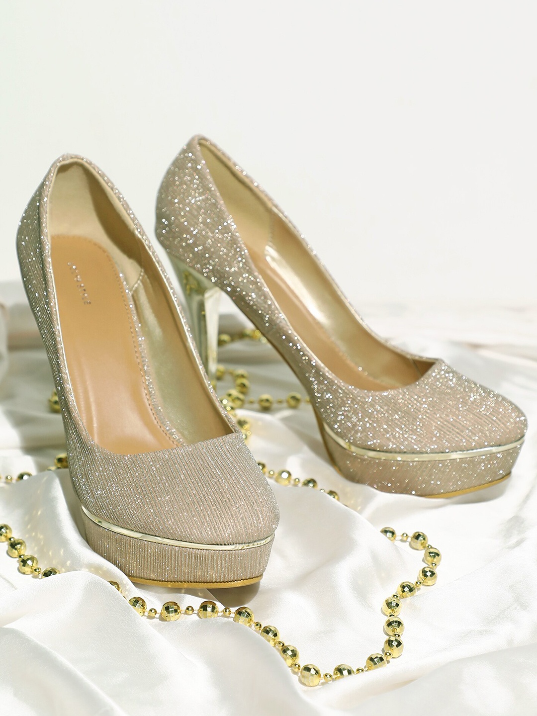 

LULU & SKY Textured Stiletto Pumps, Gold