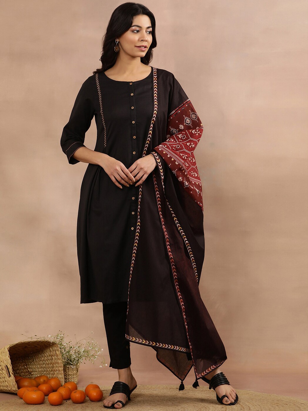 

W Regular Thread Work Kurta with Trousers & Dupatta, Black