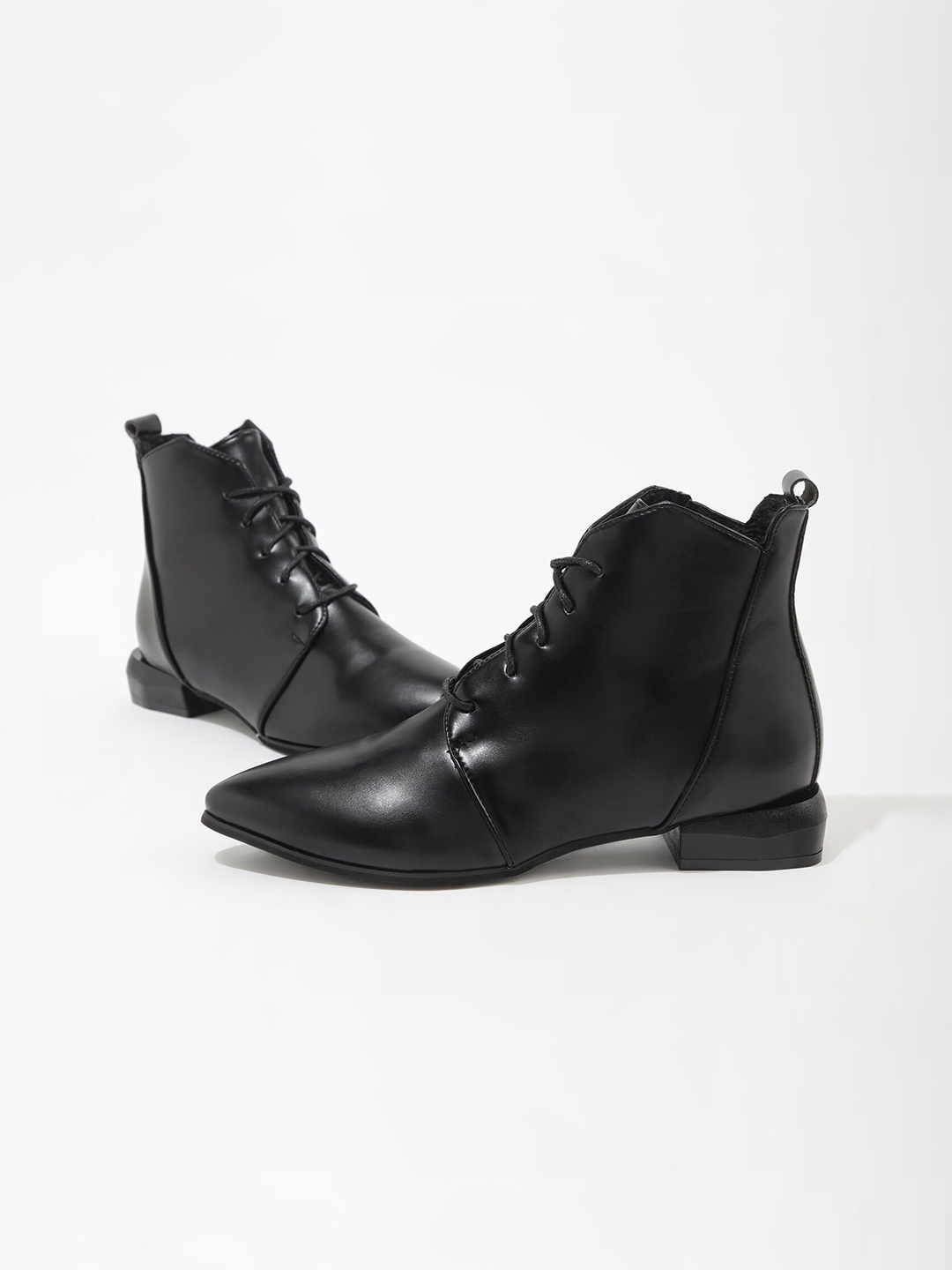 

LULU & SKY Women Round Toe Lace-Up Regular Boots, Black