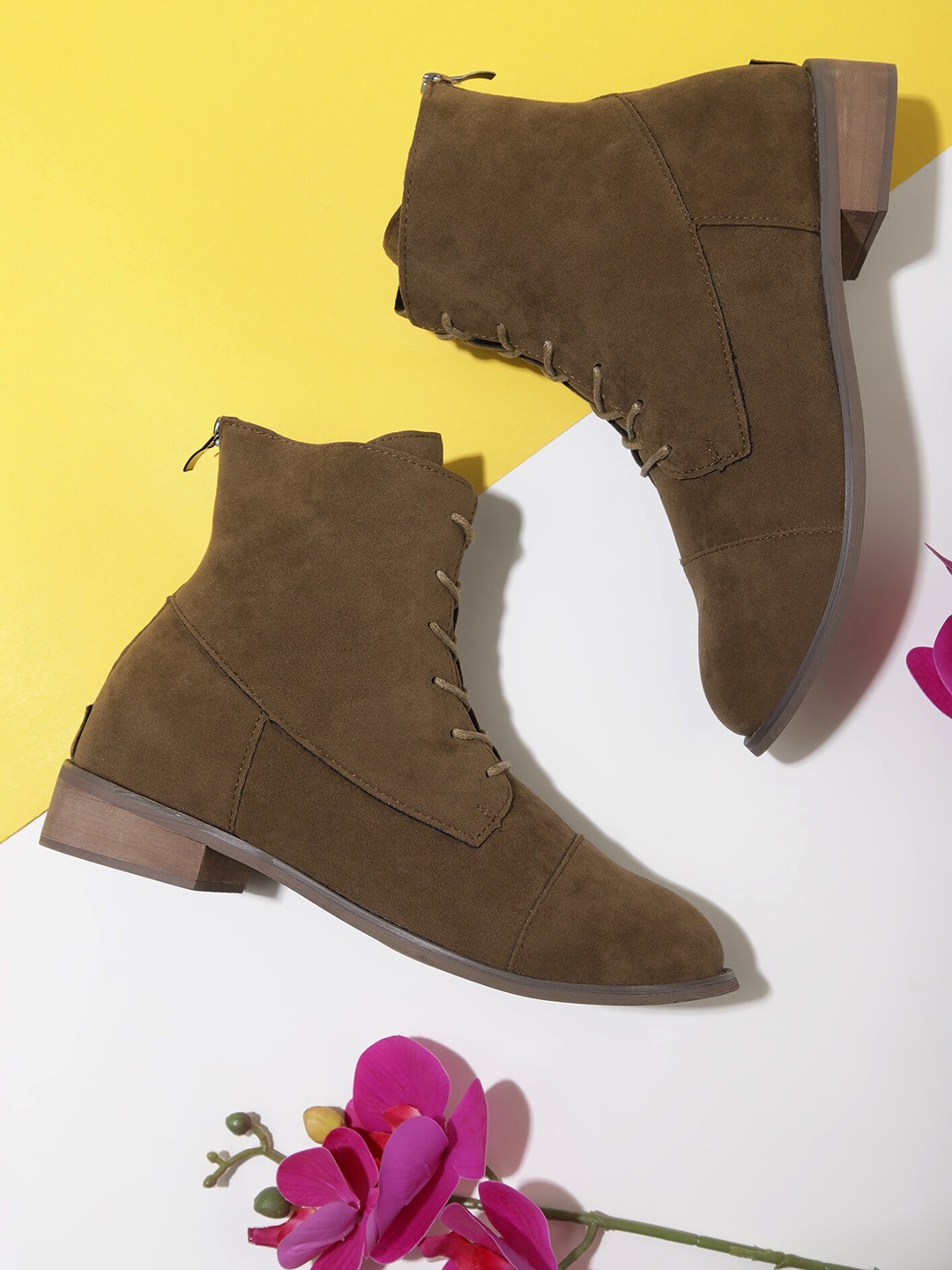 

LULU & SKY Women Suede Block-Heeled Chelsea Boots, Camel brown