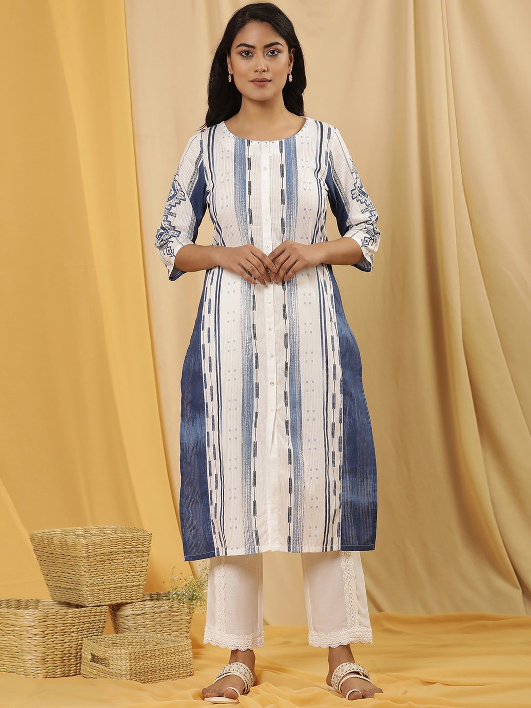 

W Printed Regular Pure Cotton Kurta with Trousers, White