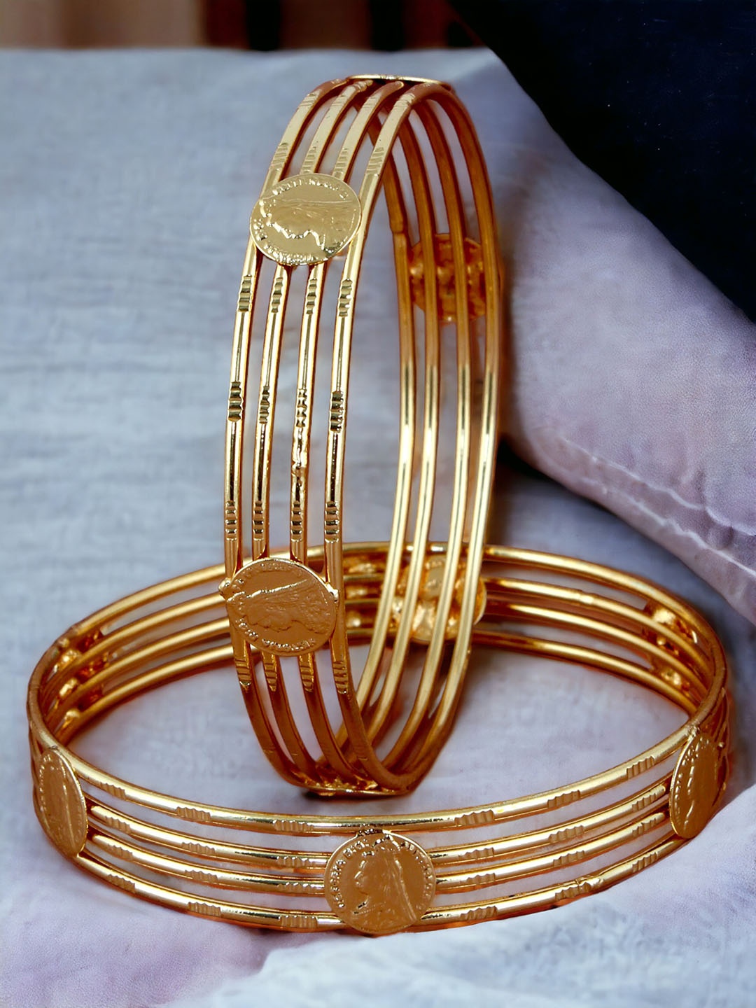 

LUCKY JEWELLERY Set Of 2 Gold-Plated Victoria Coin Bangles