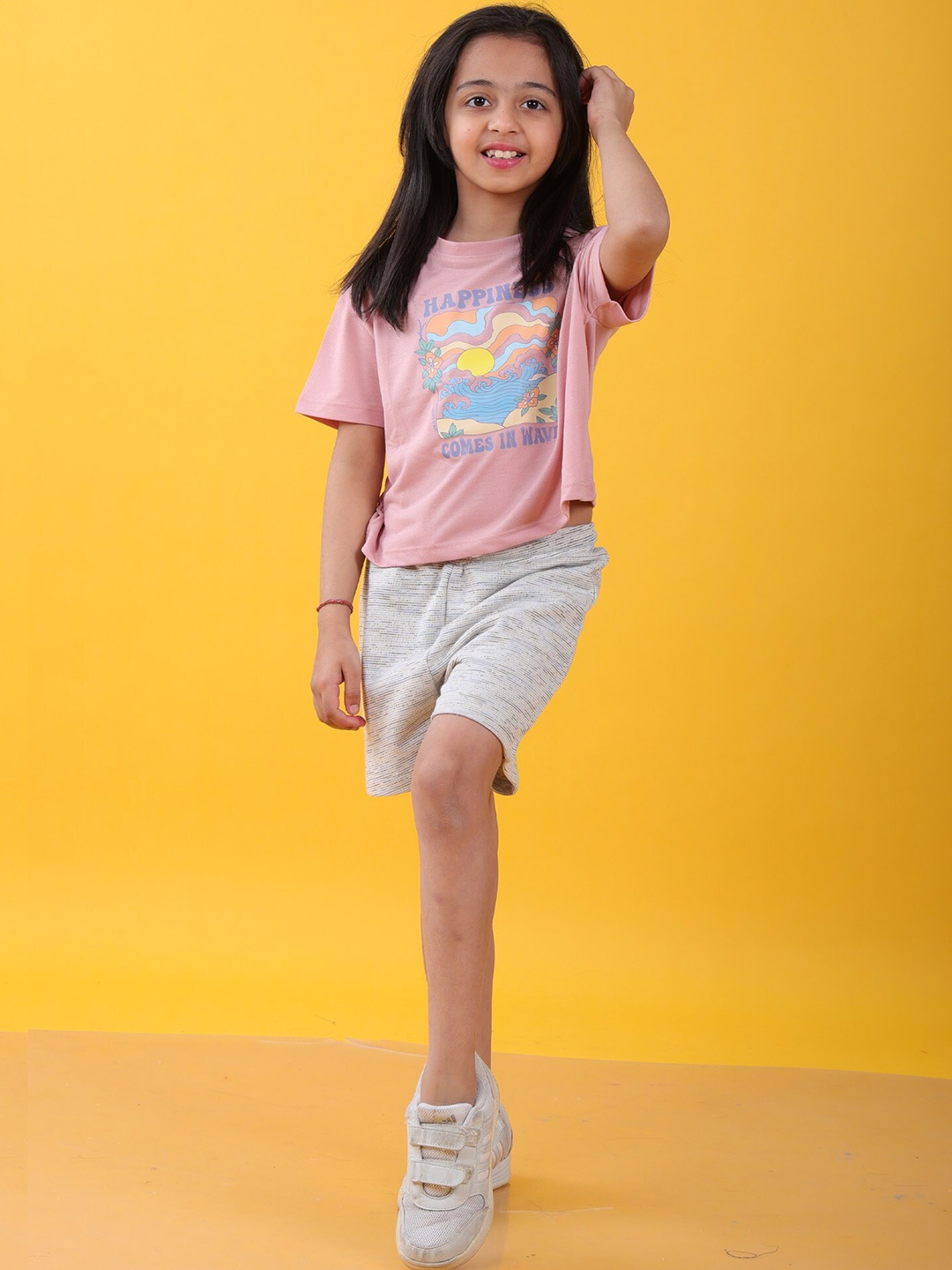 

Anthrilo Girls Printed T-shirt with Shorts, Pink