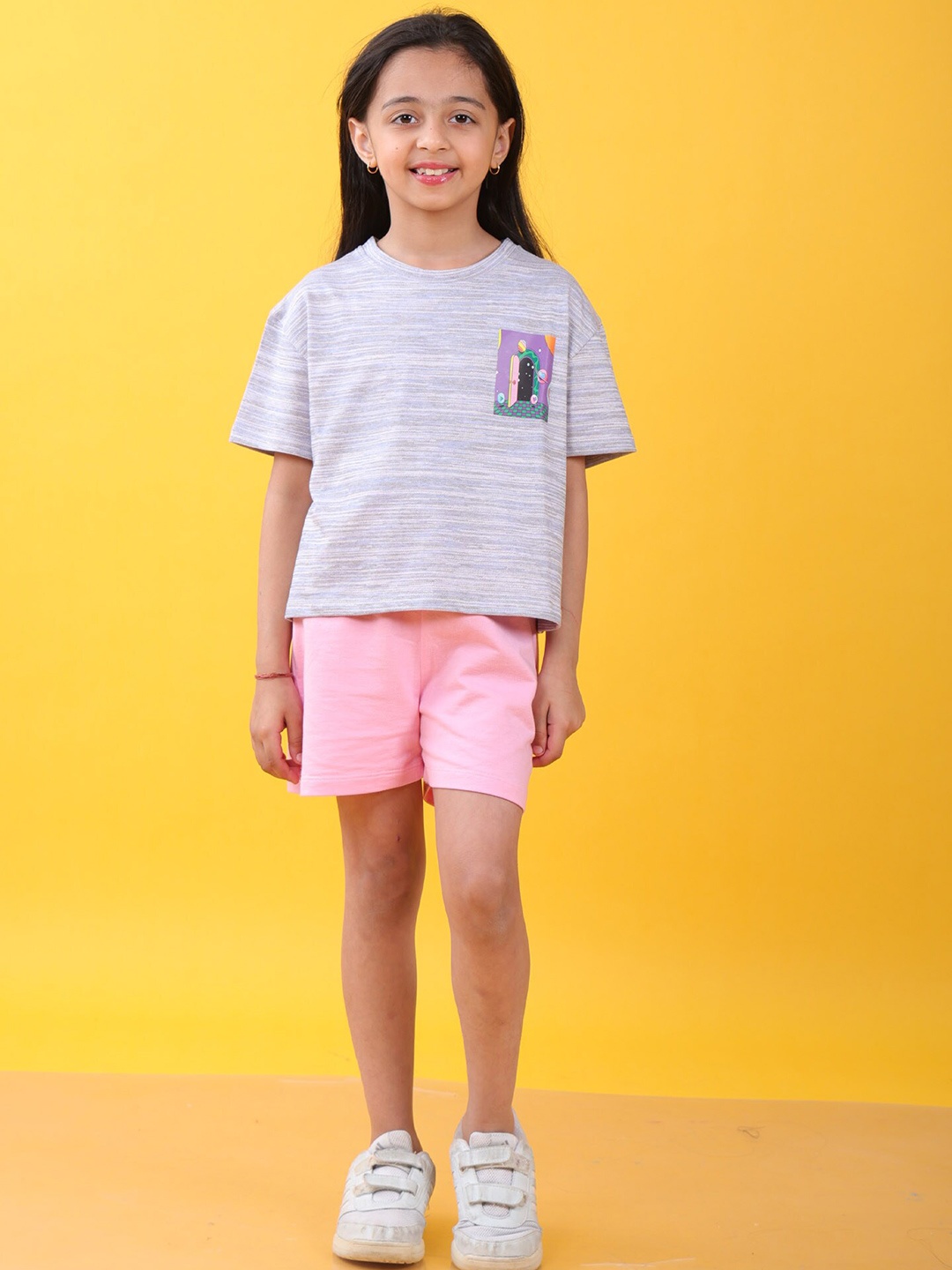 

Anthrilo Girls Printed T-shirt with Shorts, Purple