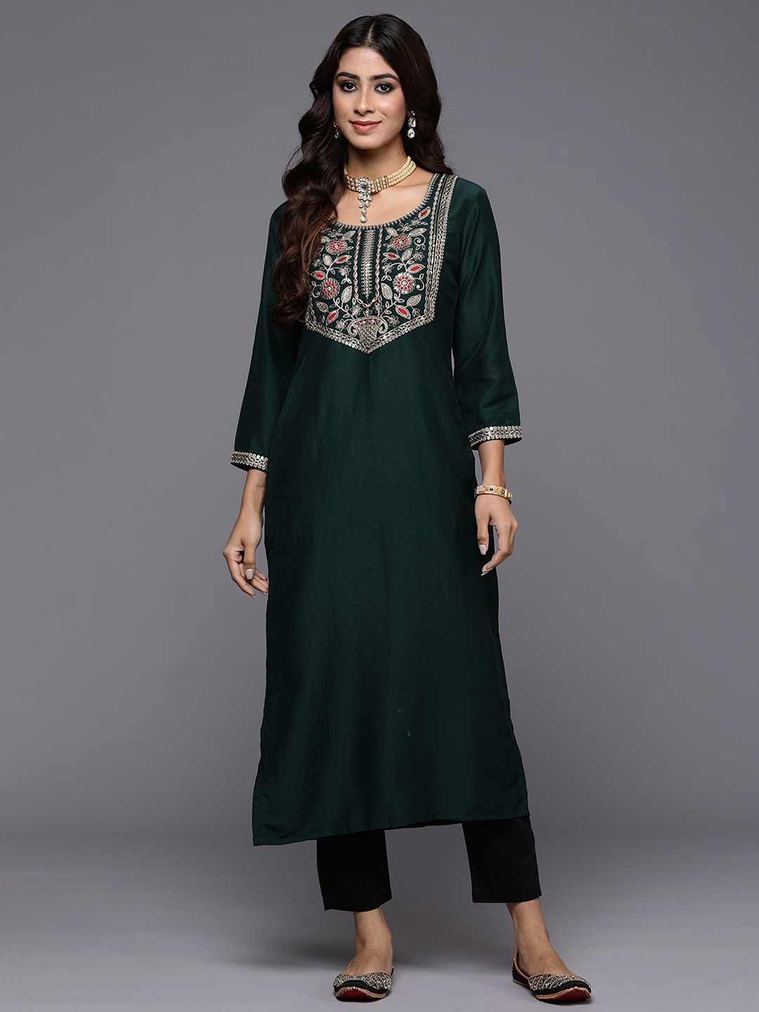 

Anouk Green Ethnic Motif Yoke Design Thread Work Straight Kurta