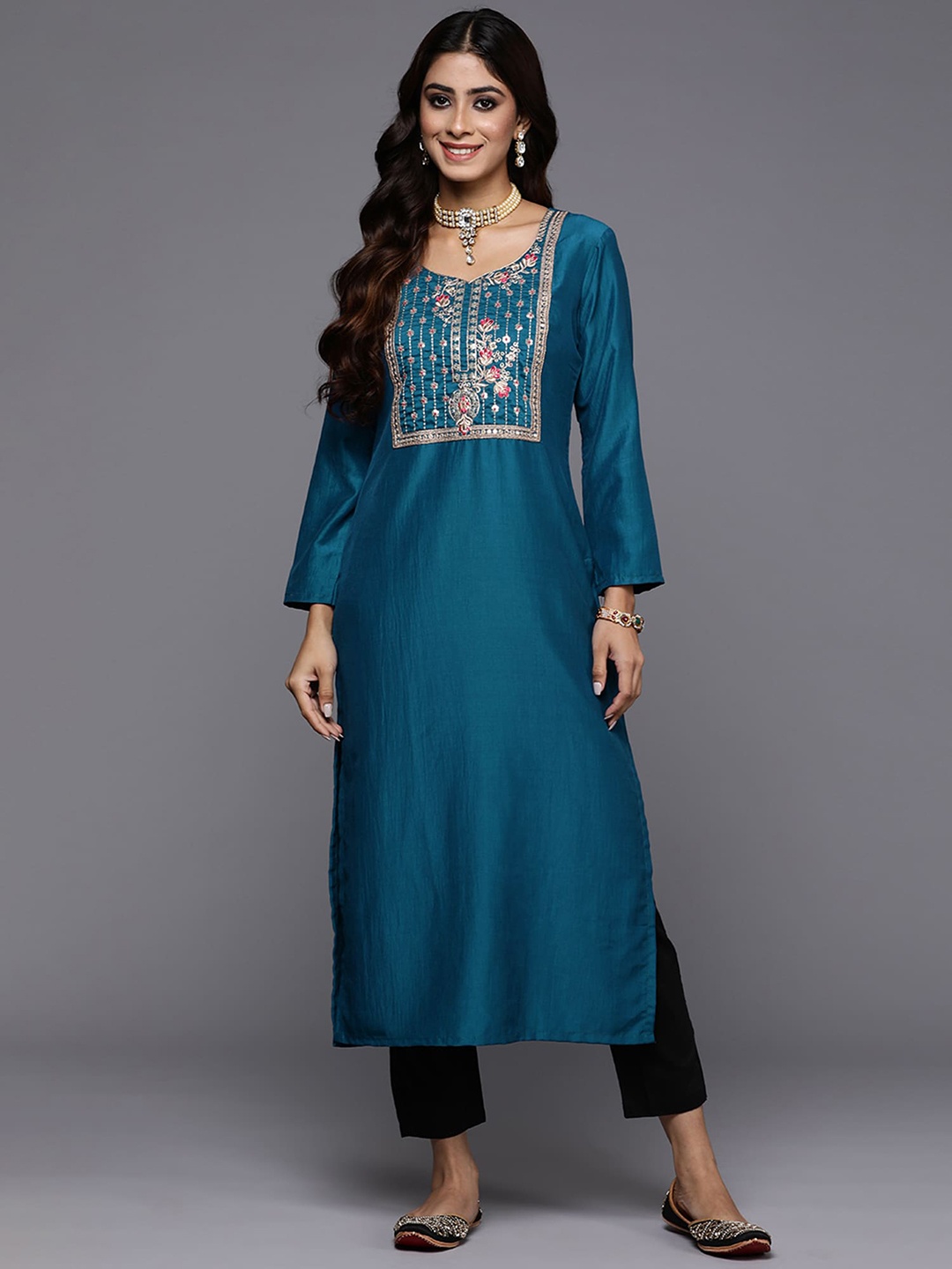 

Anouk Teal Blue Ethnic Motif Yoke Design Thread Work Straight Kurta