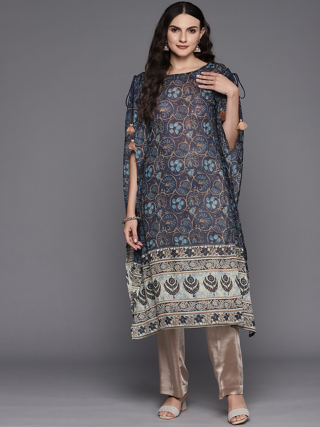 

Anouk Ethnic Motifs Printed Cotton Flared Sleeves Kaftan Kurta, Navy blue