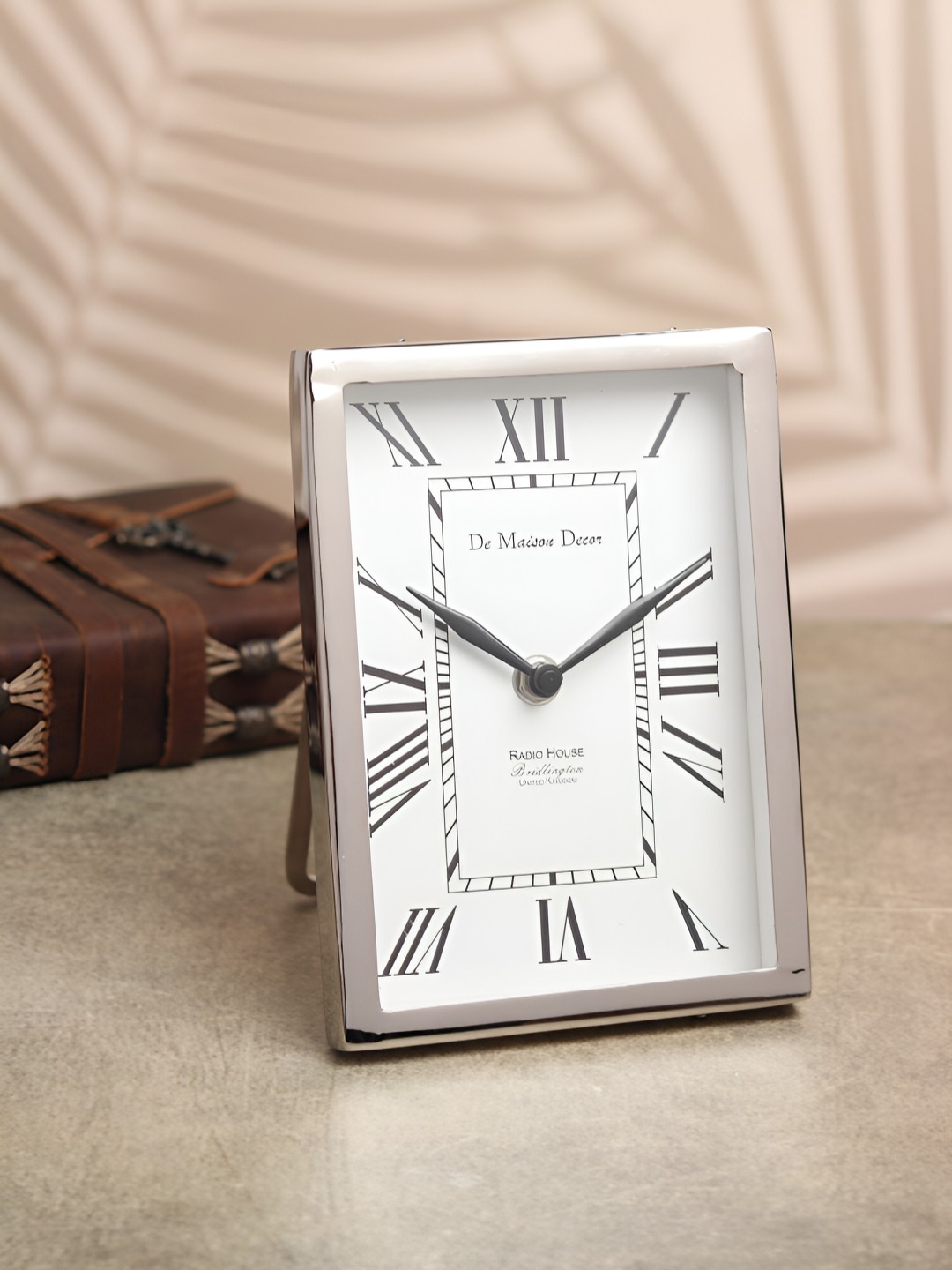 

Decor de Maison Silver-Toned & Black Metal Rectangle Contemporary Table Clock