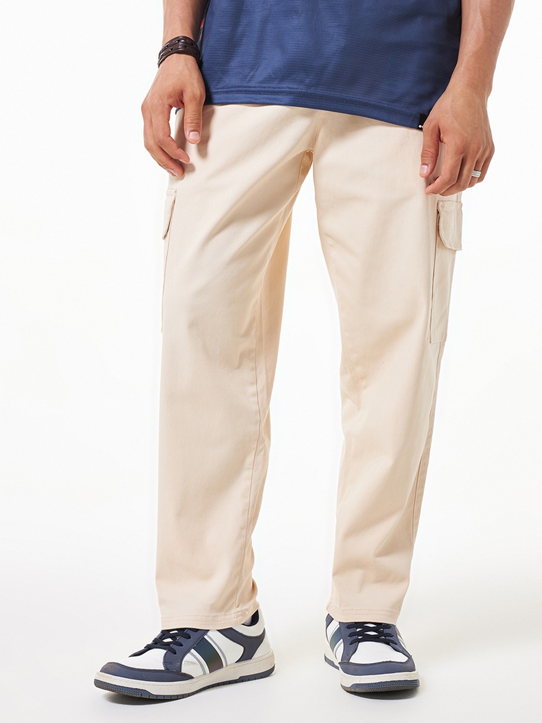 

Bewakoof Men Cargo Carpenter Pants, Beige