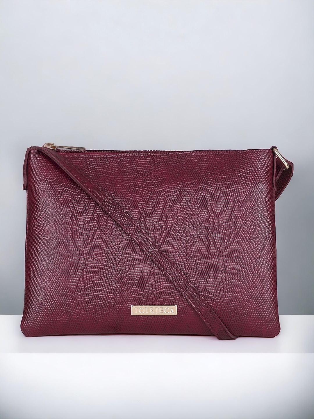 

Toteteca Structured Sling Bag, Red