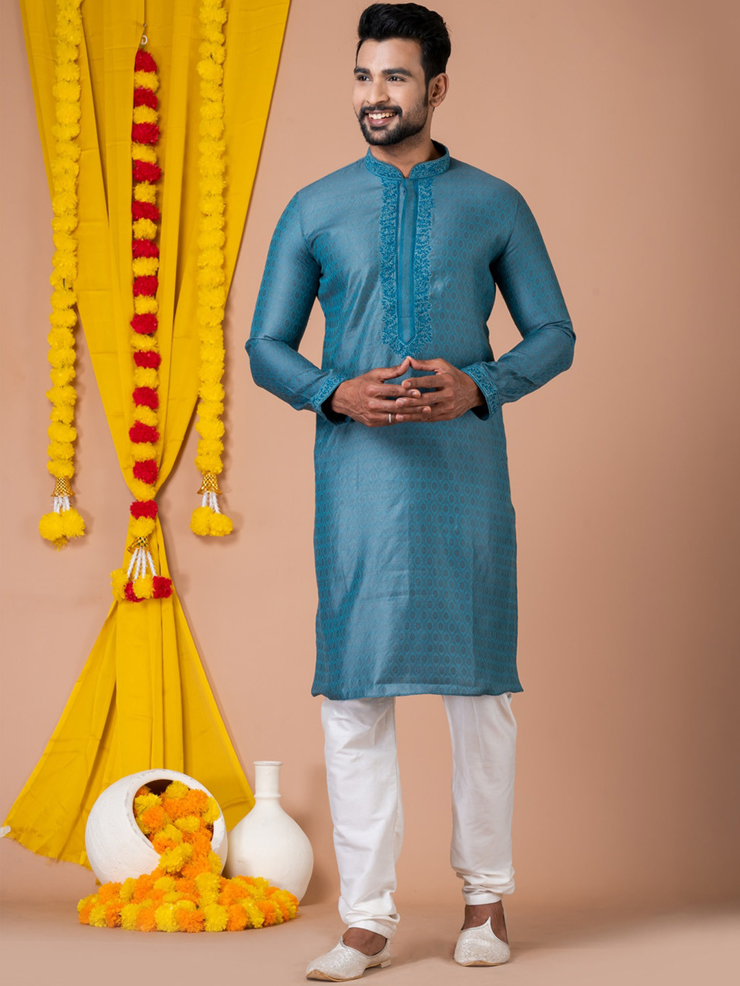 

HU - Handcrafted Uniquely Ethnic Motifs Woven Design Thread Work Cotton Silk Kurta, Green