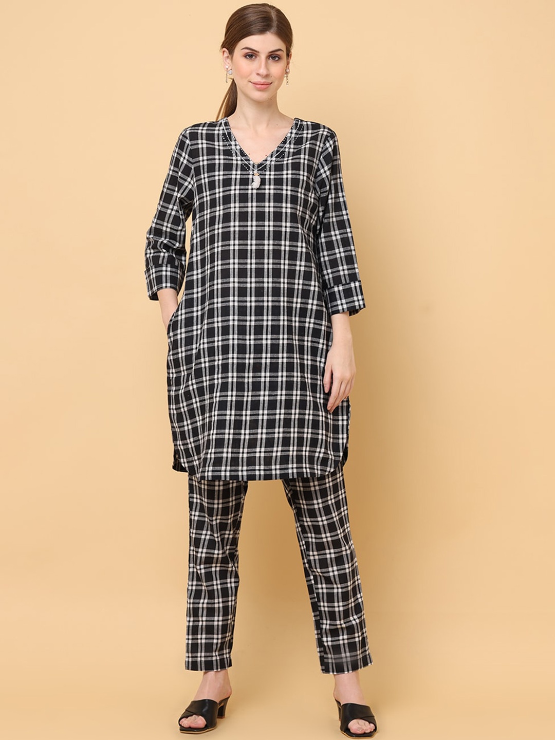 

aayusika Checked Pure Cotton V-Neck Tunic With Flared Trousers Co-Ords, Black