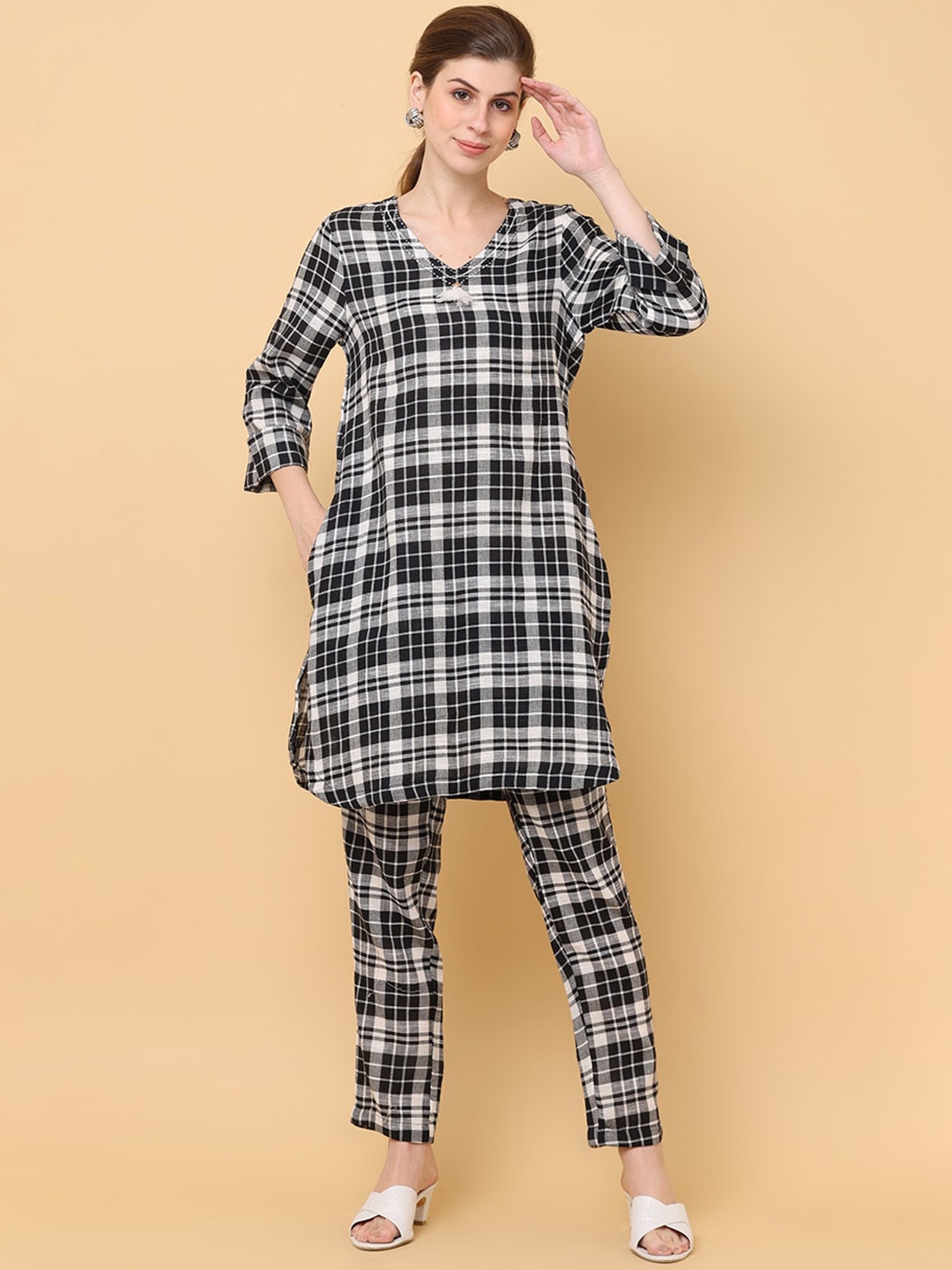 

aayusika Checked Pure Cotton Tunic With Trousers Co-Ords, Black