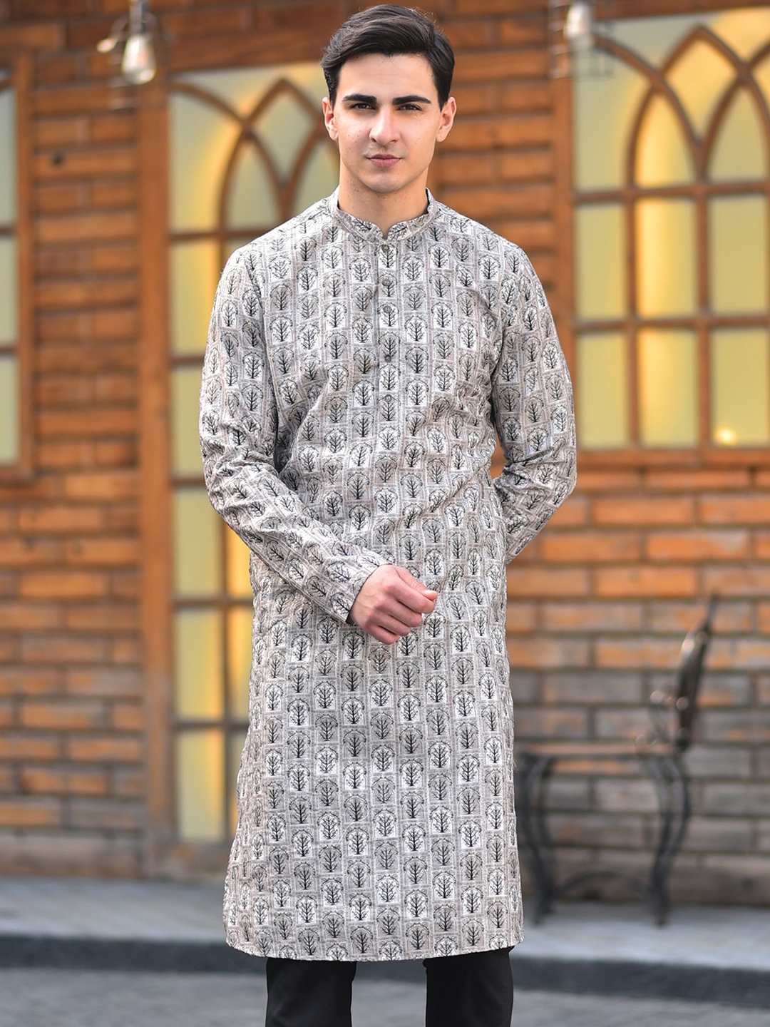 

HOUSE OF DEYANN Floral Printed Mandarin Collar Cotton Silk Kurta, Green