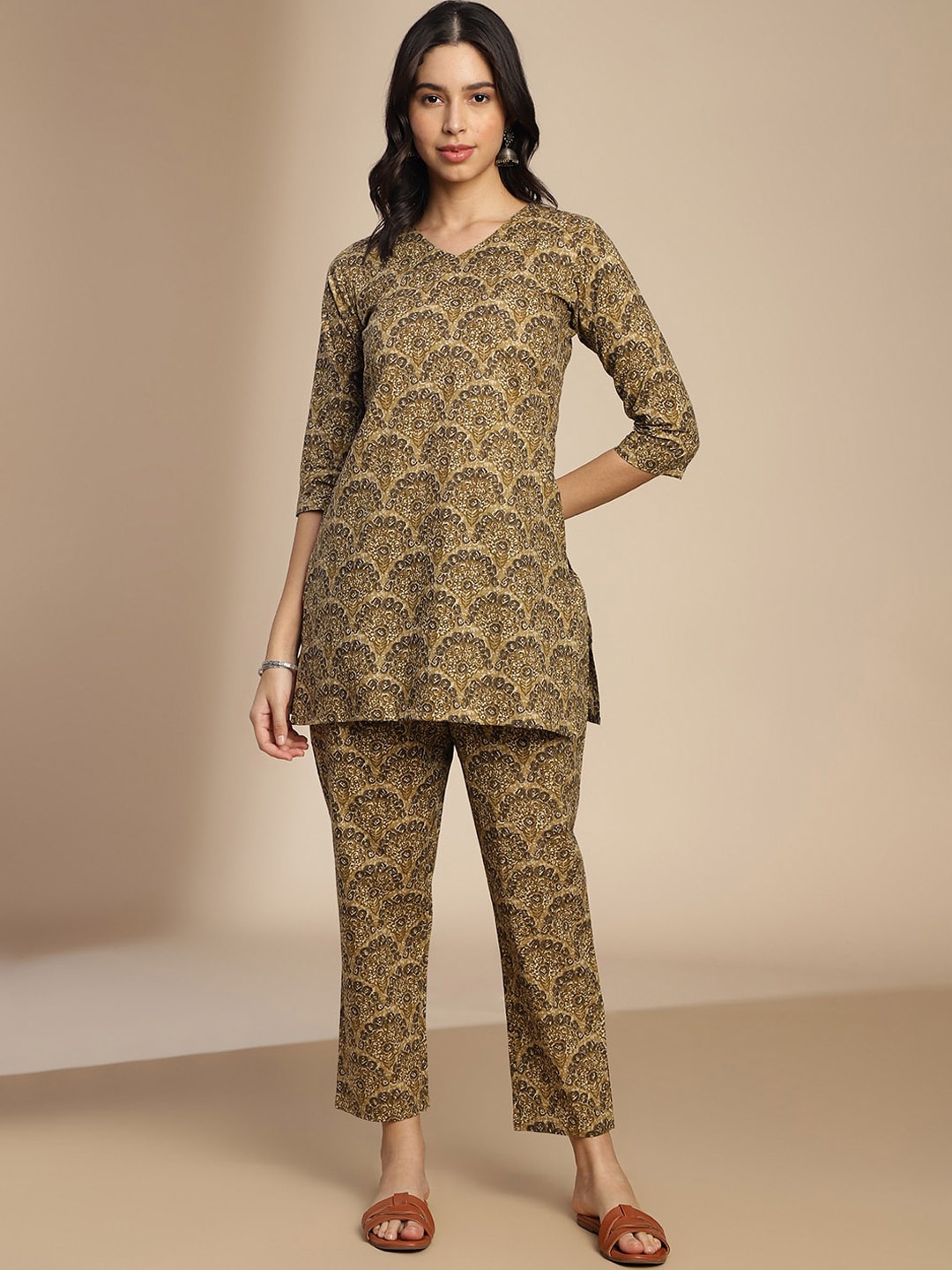 

HRITIKA Ethnic Motifs Printed V-Neck Top & Trouser, Mustard