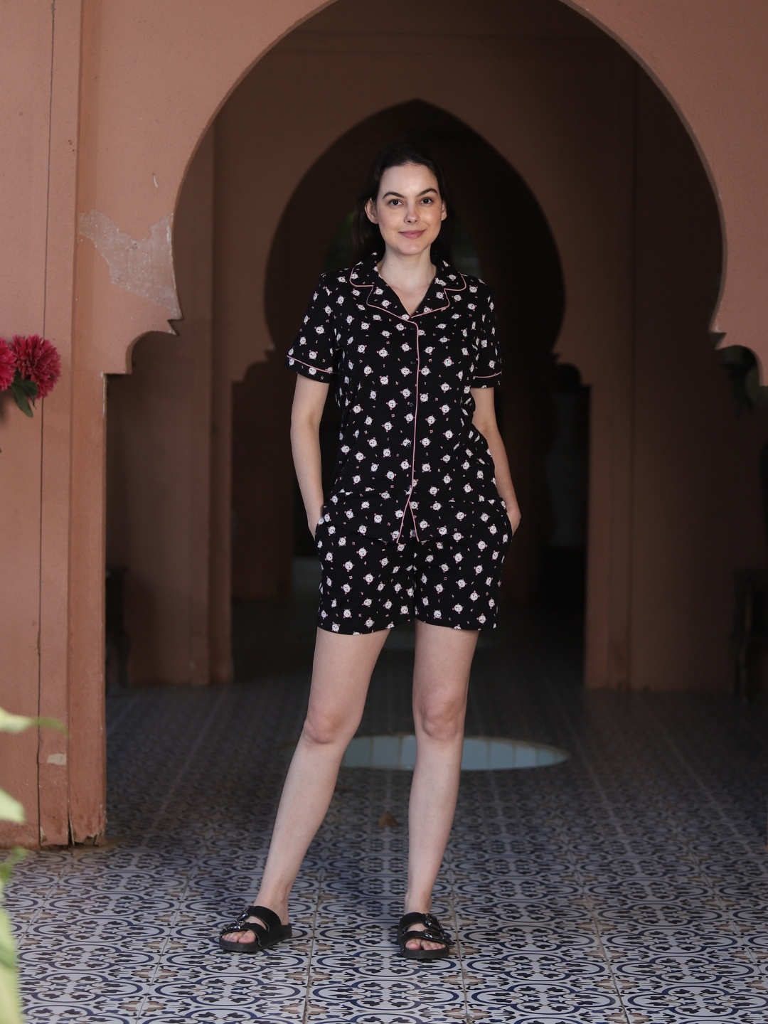 

MAYSIXTY Conversational Printed Pure Cotton Night Suit, Black