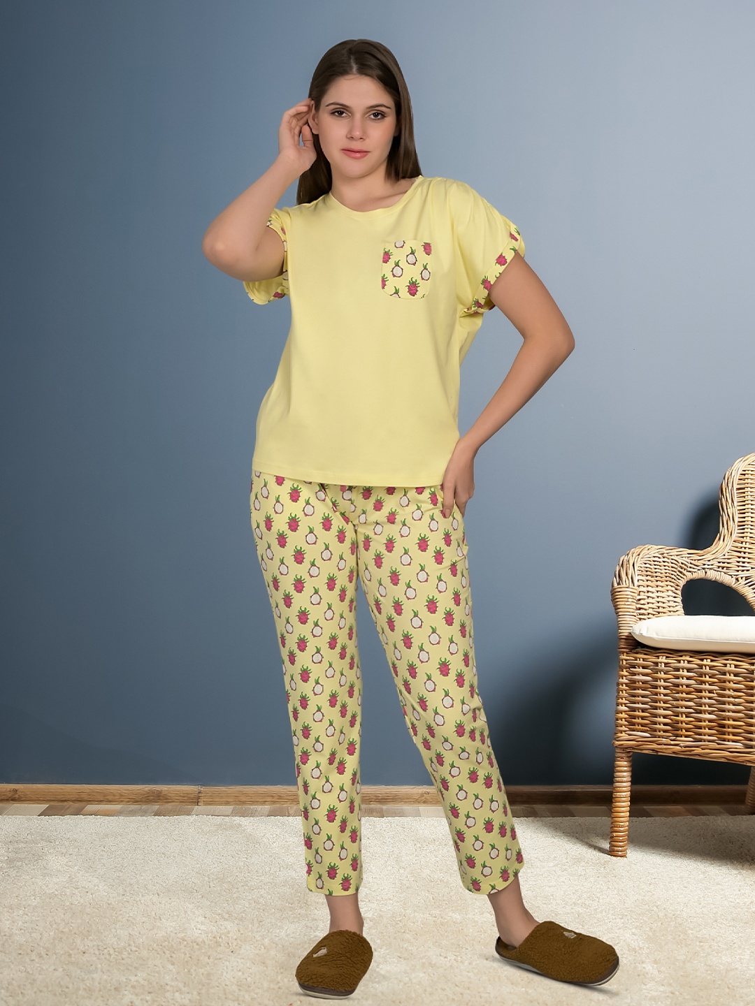 

MAYSIXTY Geometric Printed Pure Cotton T-shirt With Pyjamas, Yellow