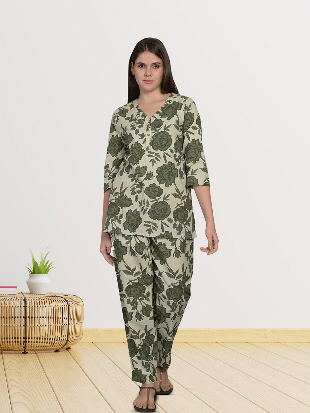 

MAYSIXTY Printed Cotton V-Neck Tunic With Trousers Co-Ords, Green