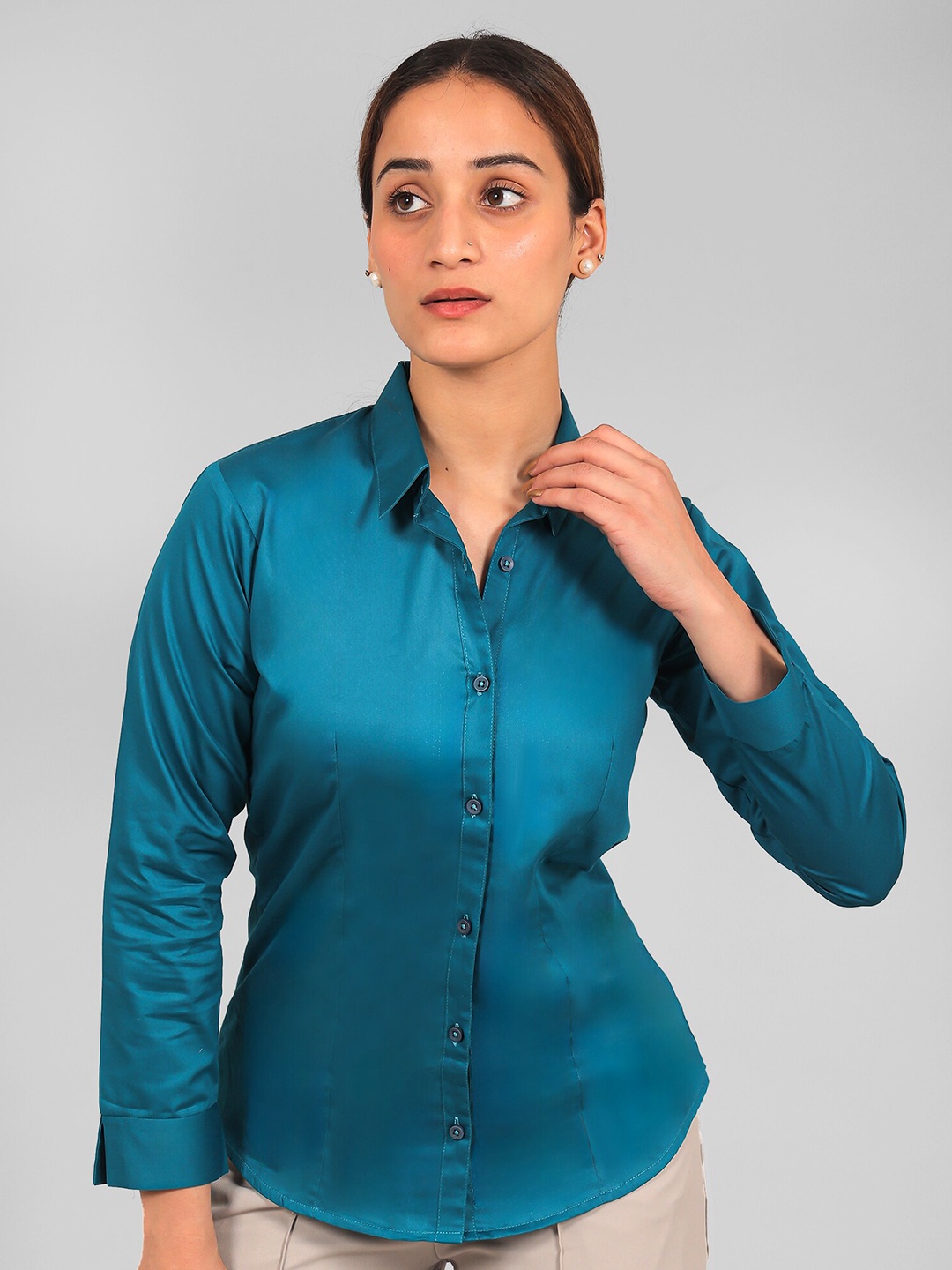 

BLUEBIRD Classic Satin Spread Collar Long Sleeves Opaque Casual Shirt, Blue