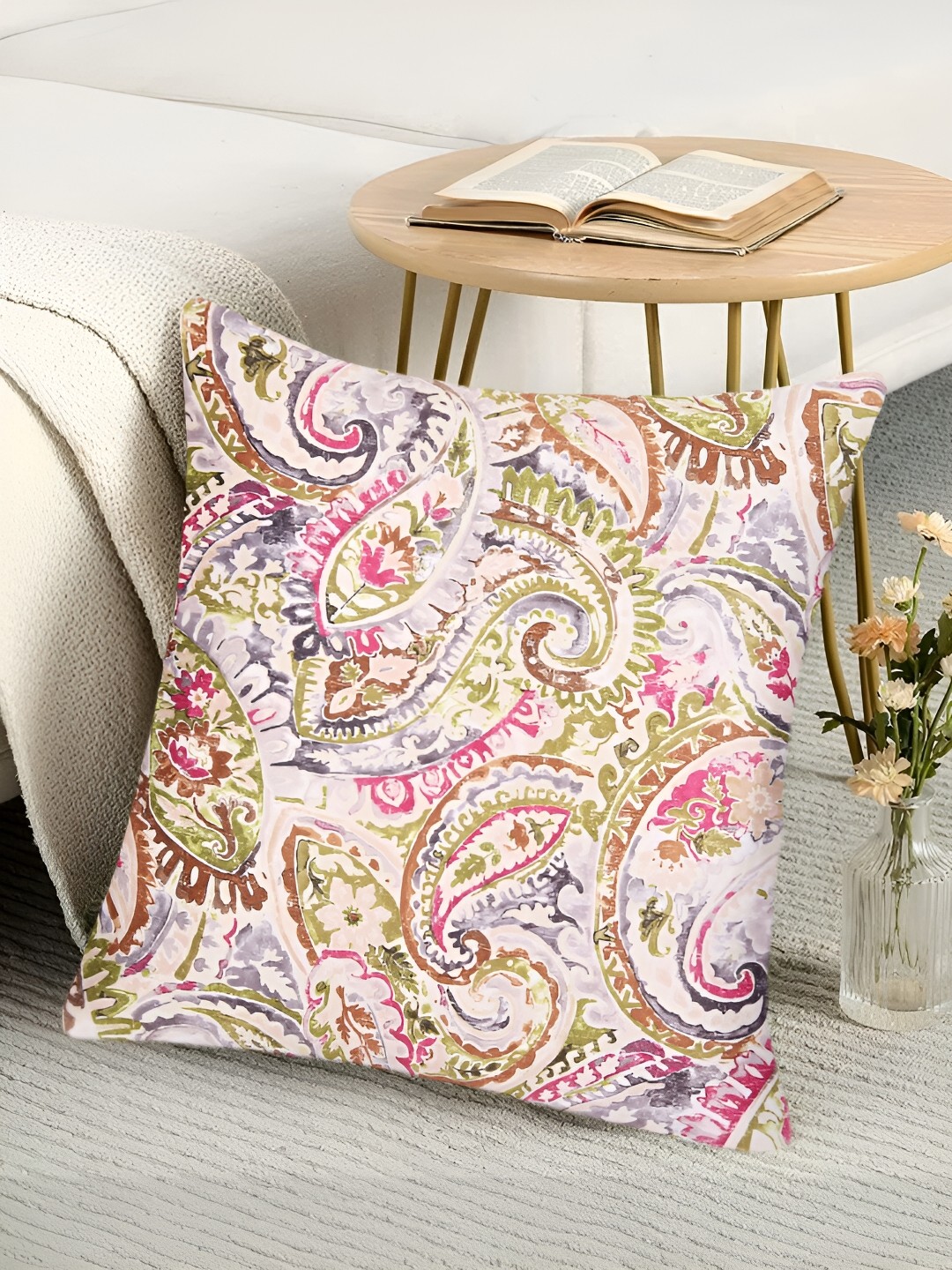 

Tesmare Beige 2 Pcs Ethnic Motifs Velvet Square Cushion Covers